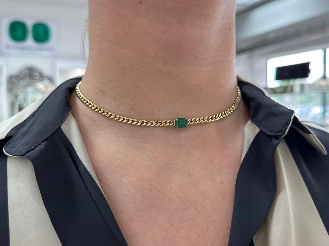 1.90ct 14K Rich Green Emerald Cut Emerald Gold Cuban Link Chain Choker Necklace In New Condition For Sale In Jupiter, FL