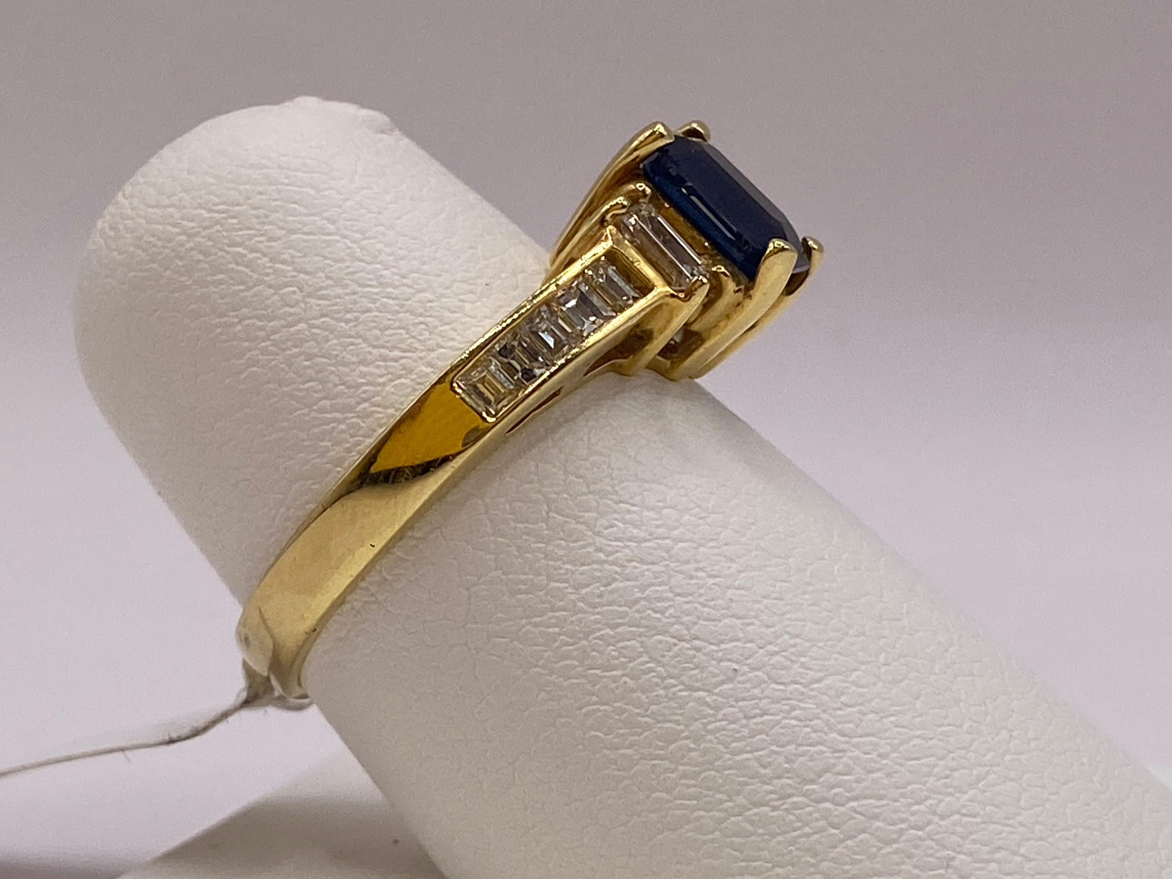 1.90ct Emerald Cut Sapphire & Diamond RIng in 18KY Yellow Gold For Sale 2
