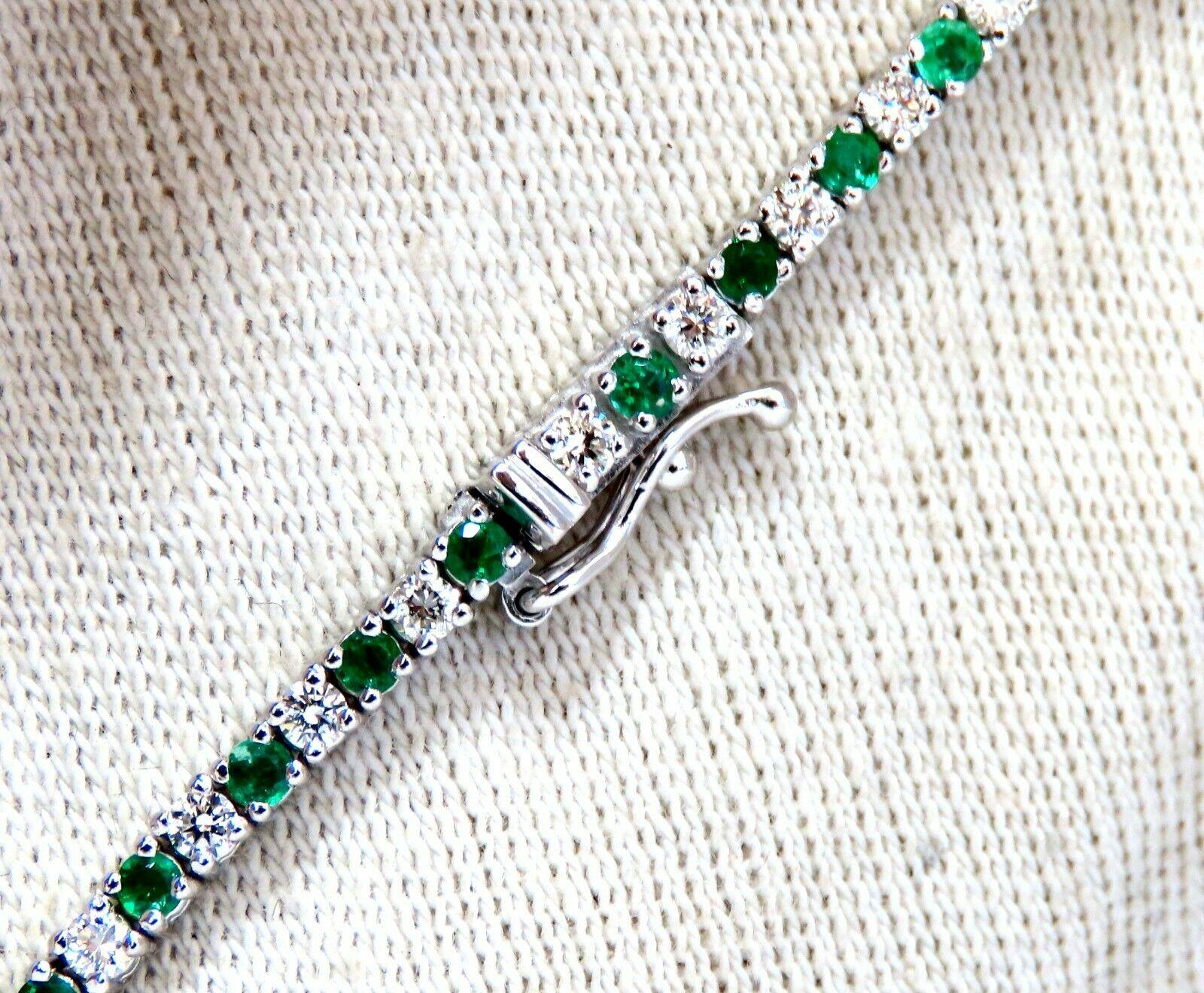 Women's or Men's 1.90 Carat Natural Emerald Diamond Alternated Tennis Bracelet 14 Karat Gold For Sale