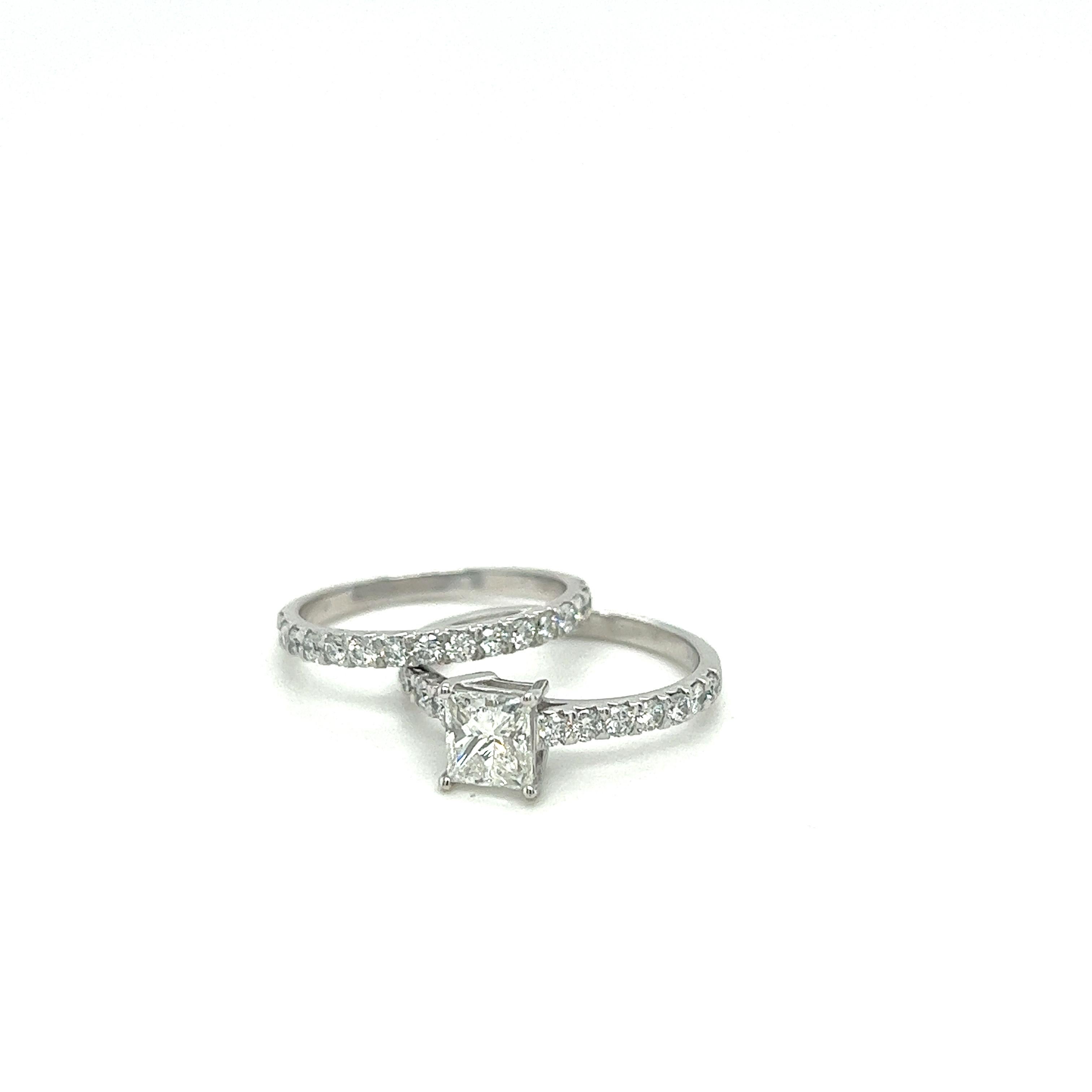 1.90ct Princess Cut Diamond Engagement Ring with Band Set For Sale 4