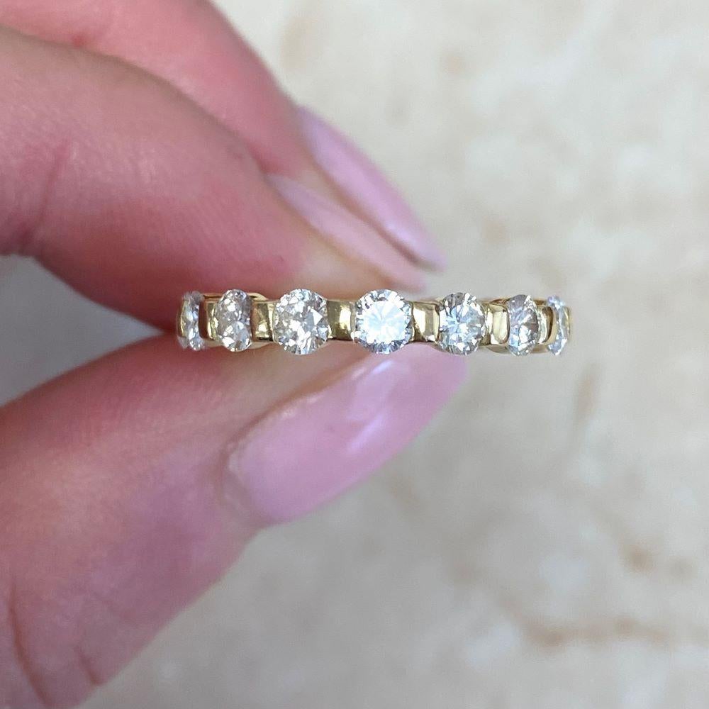 1.90ct Round Brilliant Cut Diamond Eternity Band Ring, 18k Yellow Gold For Sale 4