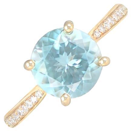1.90ct Round Cut Aquamarine Engagement Ring, 18k Yellow Gold For Sale