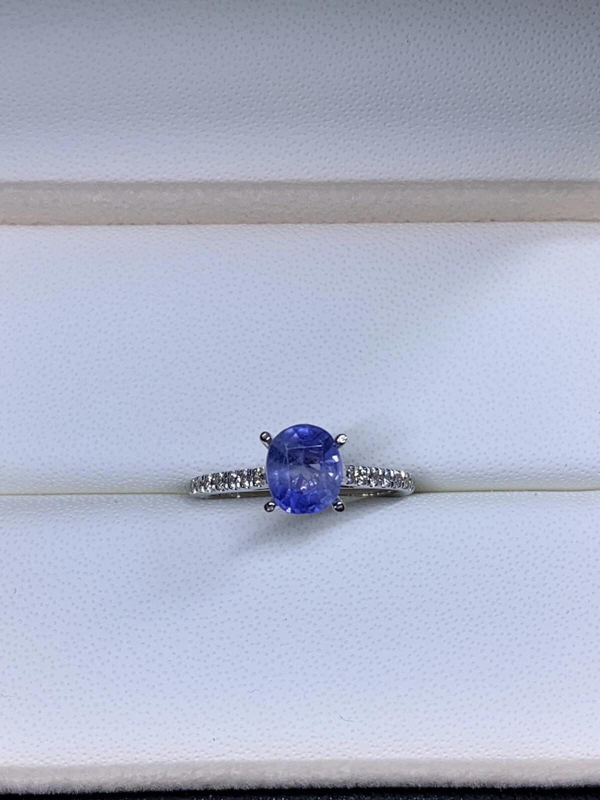 1.90ct Sapphire Diamond Chunky Solitaire Engagement Ring In 18ct White Gold In New Condition For Sale In London, GB