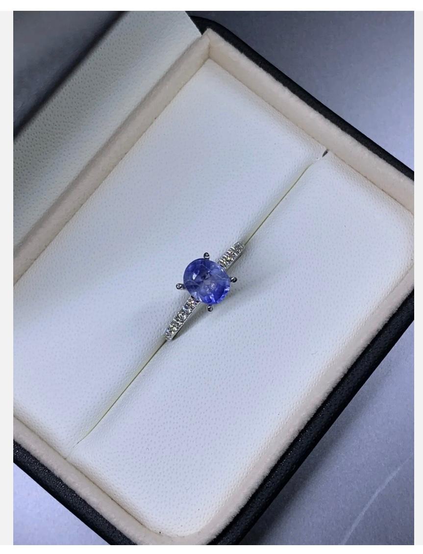 1.90ct Sapphire Diamond Chunky Solitaire Engagement Ring In 18ct White Gold In New Condition For Sale In London, GB