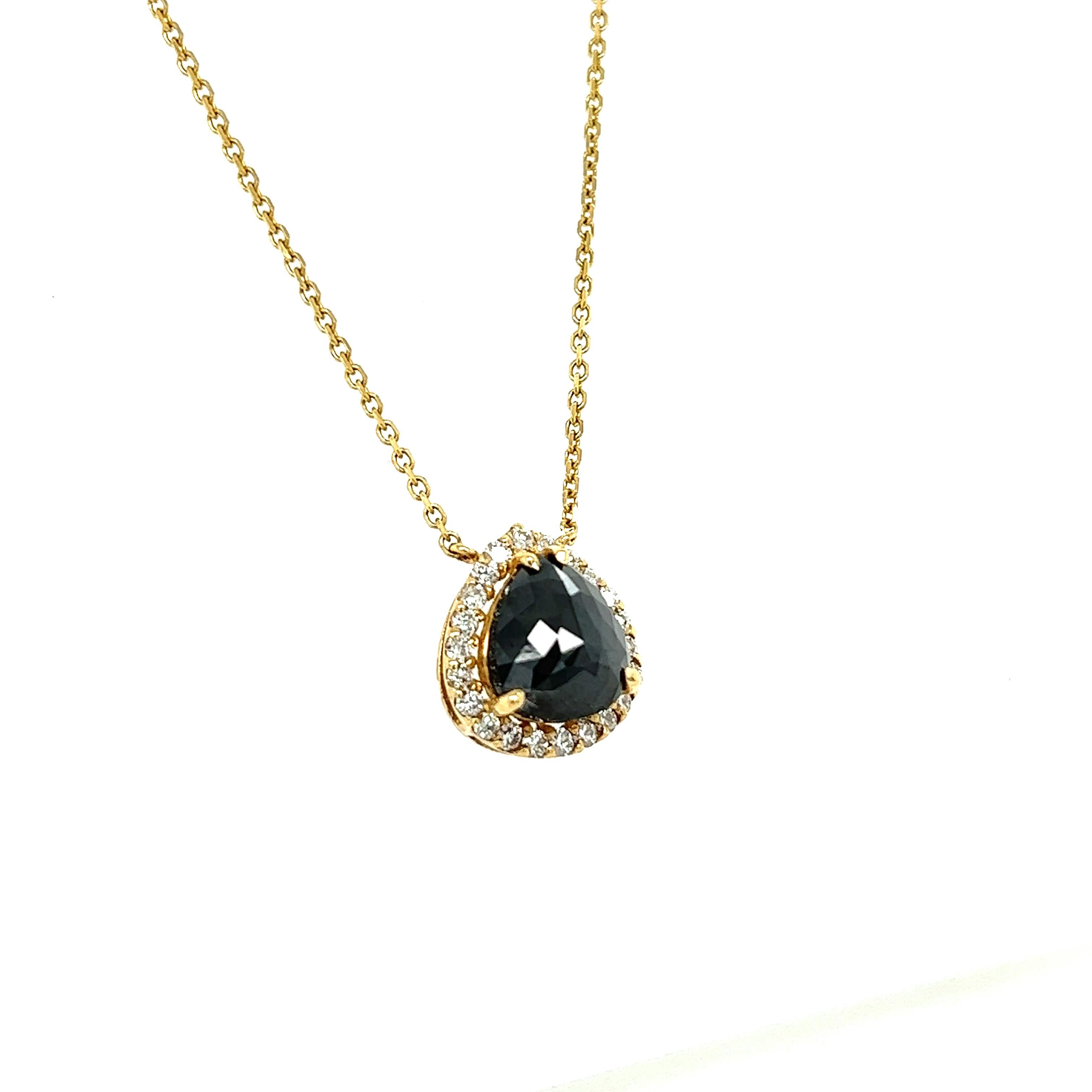 Contemporary 1.91 Carat Black Diamond White Diamond Yellow Gold Chain Necklace For Sale