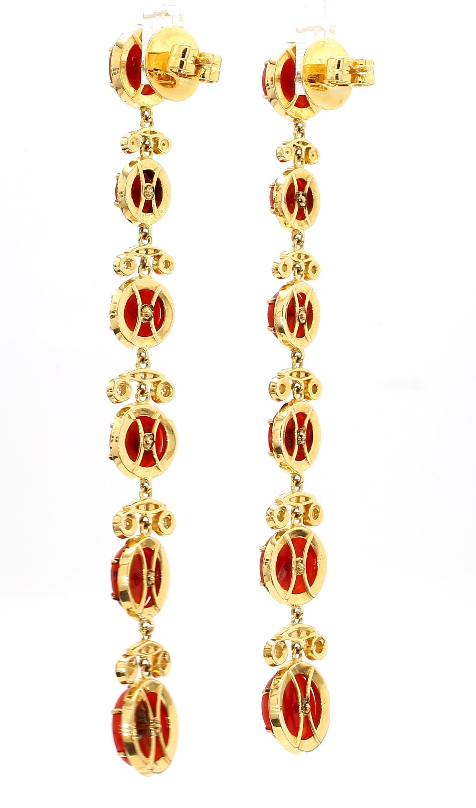 Taglio rotondo Orecchini a goccia in oro 14K con diamante e corallo da 1,91 carati in vendita