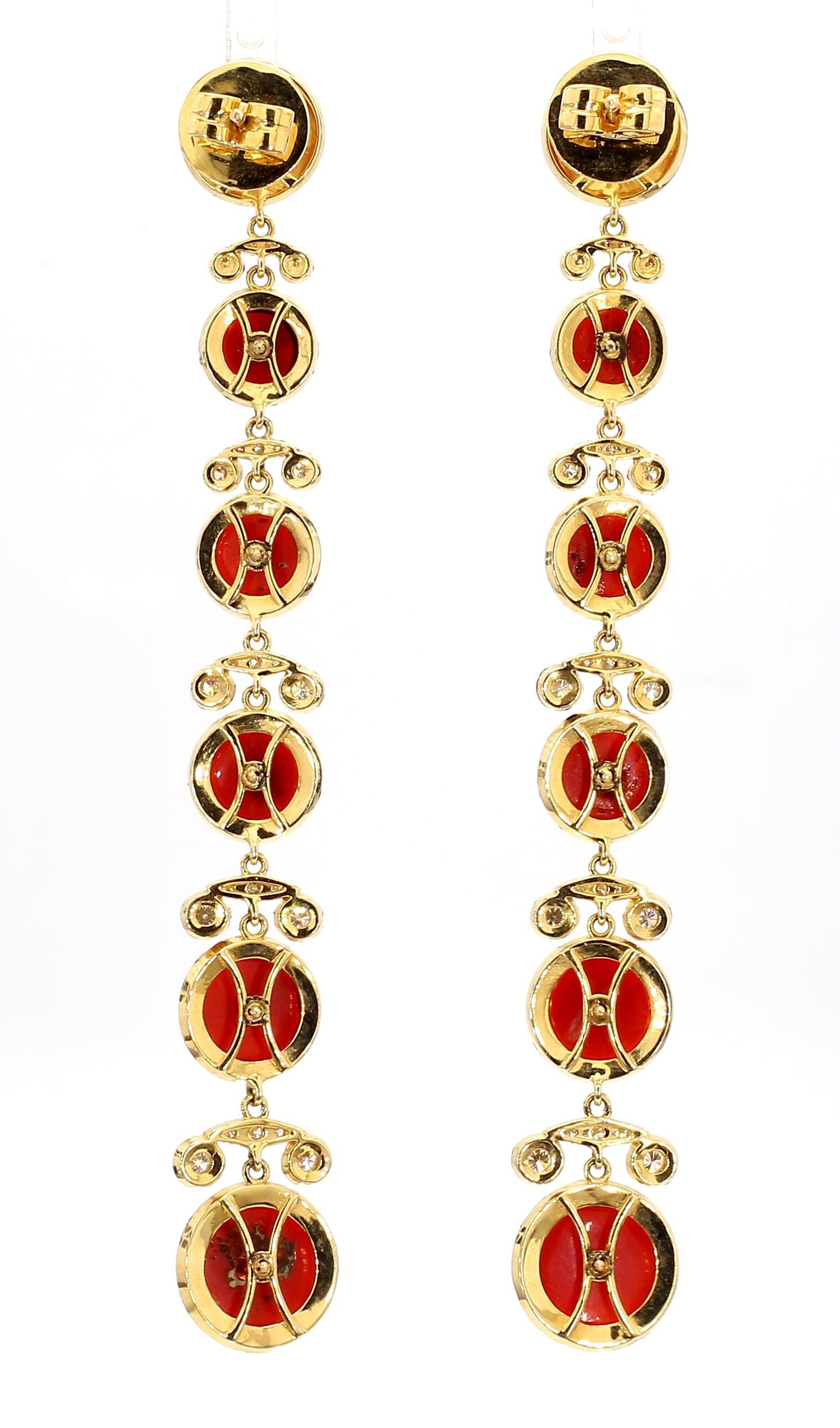 Orecchini a goccia in oro 14K con diamante e corallo da 1,91 carati In condizioni Nuovo in vendita a New York, NY