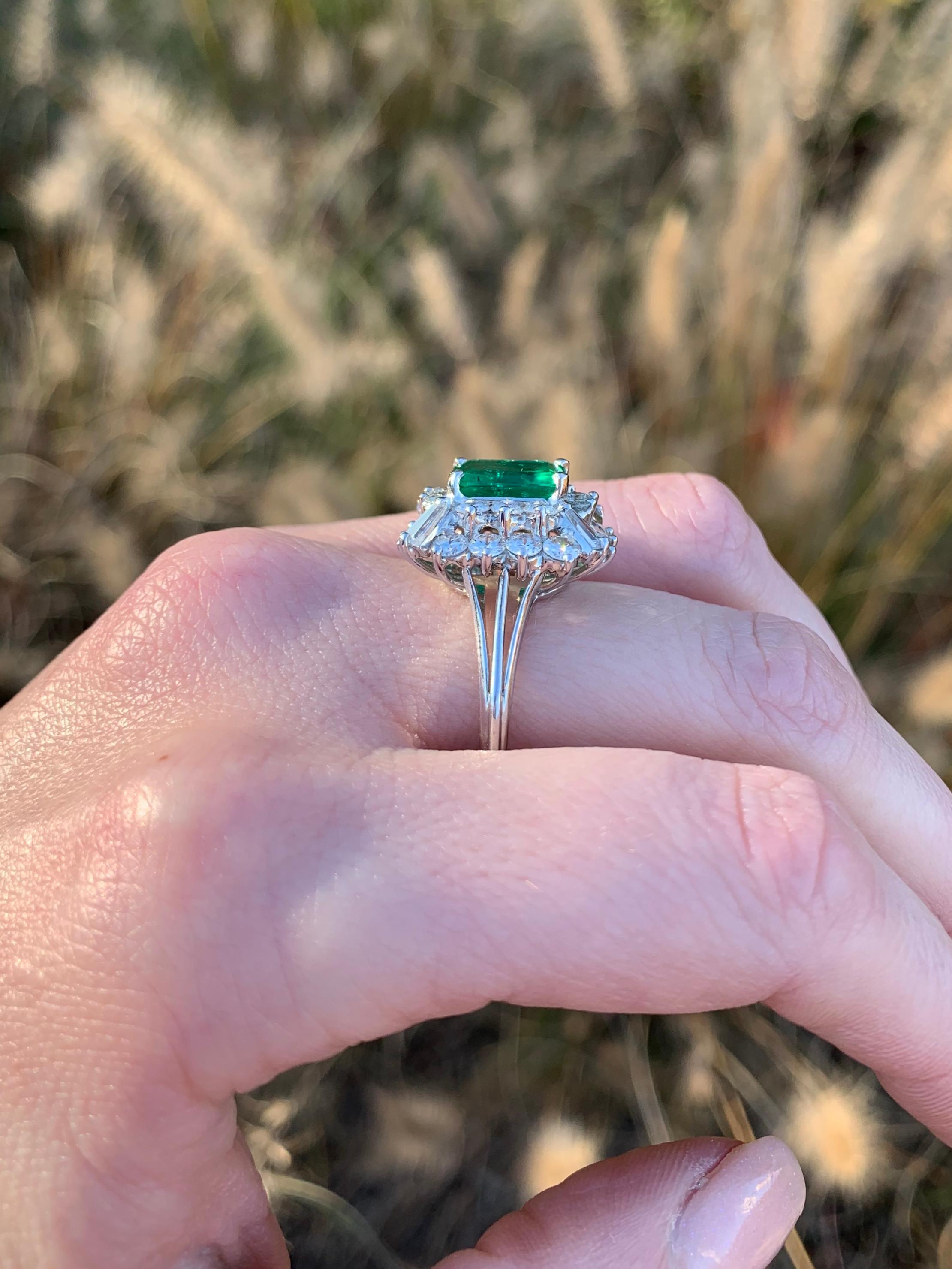 Women's 1.91 Carat Emerald and Diamond Platinum Cocktail Ring For Sale