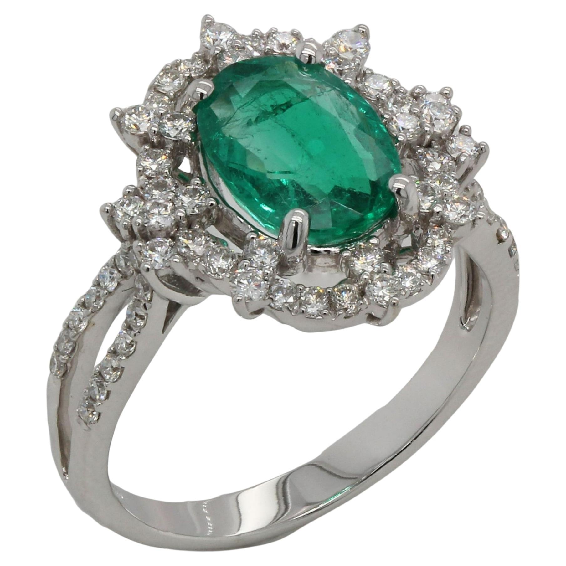1.91 Carat Emerald and Diamond Ring in 18 Karat Gold For Sale
