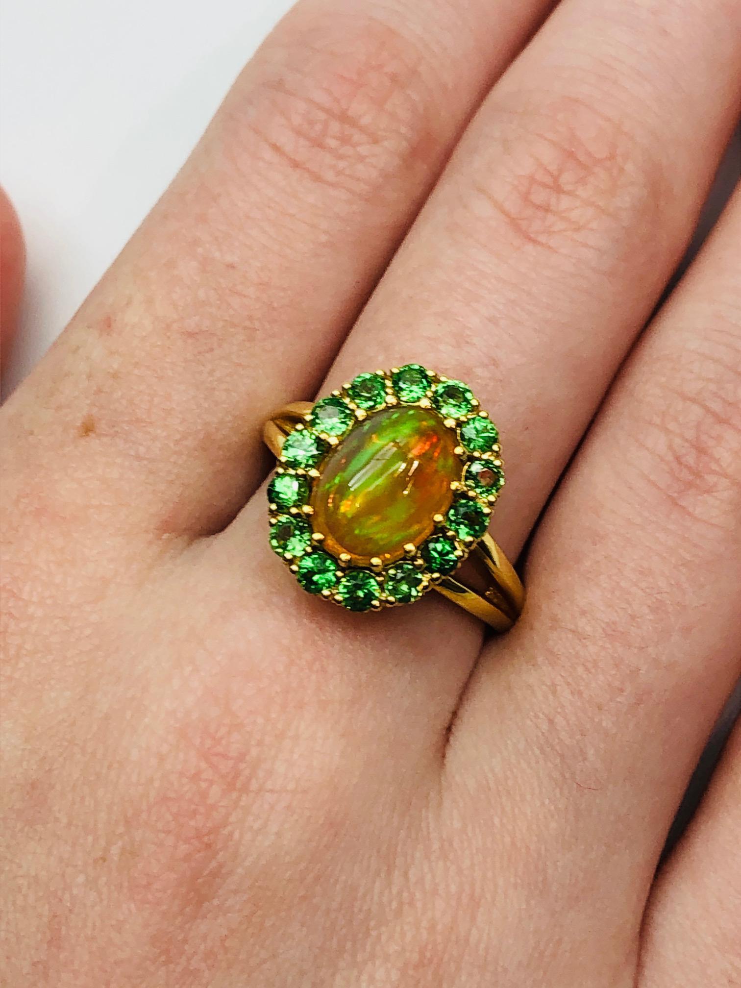 1.91 Carat Golden Opal and Tsavorite Garnet Cocktail Ring in Yellow Gold For Sale 1