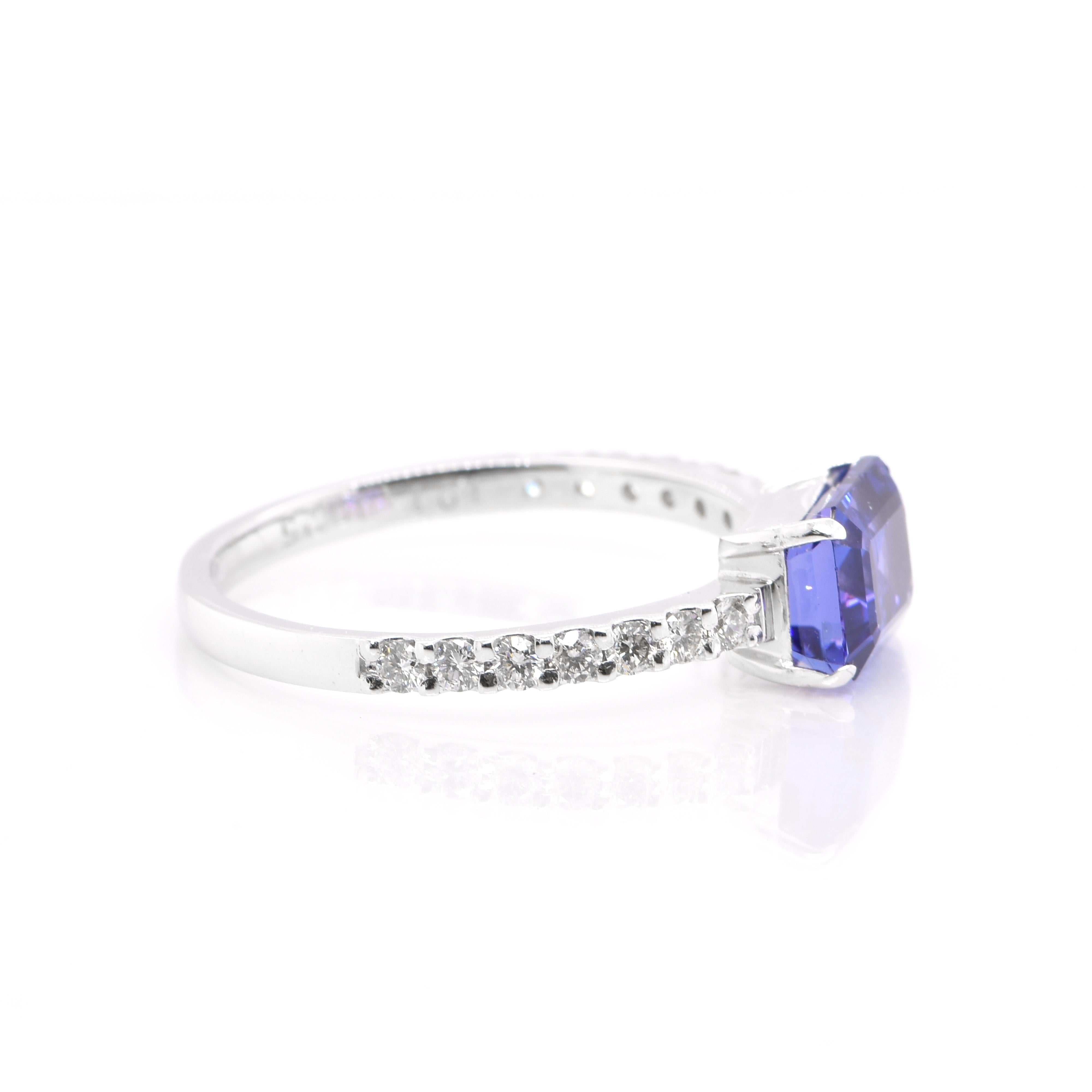 1.91 Carat, Natural Tanzanite and Diamond Ring Set in Platinum In New Condition In Tokyo, JP