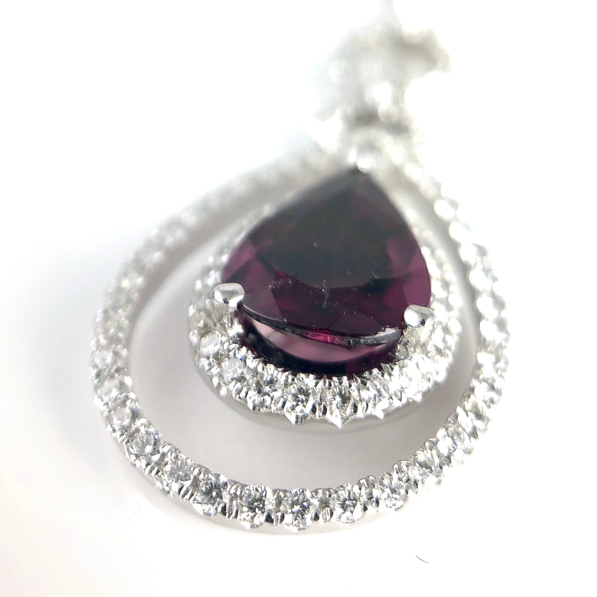 Contemporary 1.91 Ct Pear Shape Raspberry Garnet and Natural Dia Double Halo Pendant ref1635 For Sale