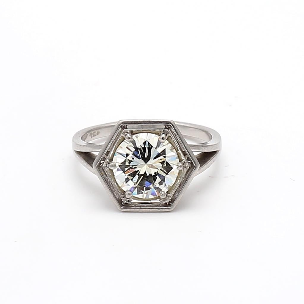 Anello di fidanzamento in platino con diamante tondo Brilliante M VS2 da 1,91 carati in vendita 5