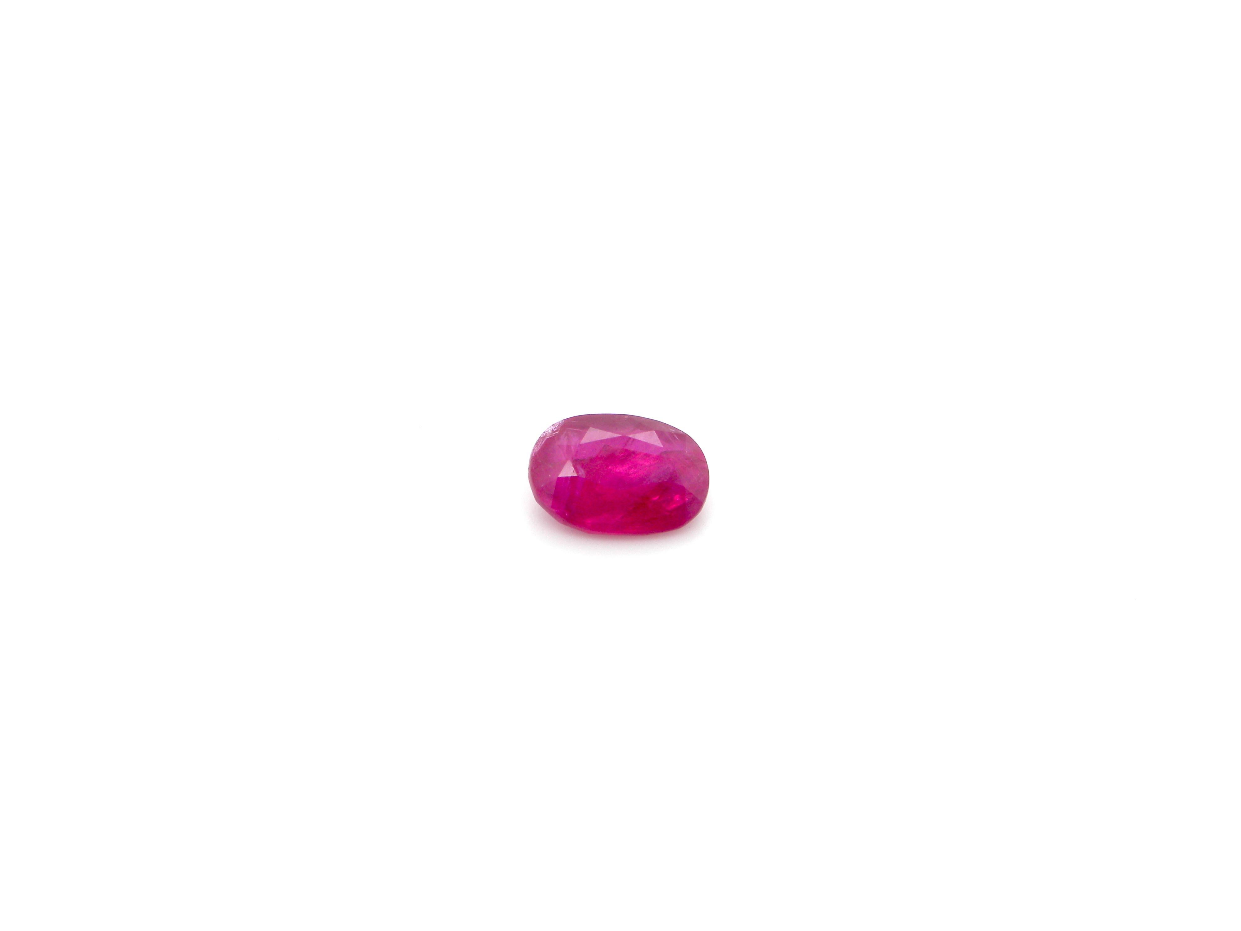1.91 Carat Unheated Oval-Cut Burmese Pinkish-Red Ruby In New Condition For Sale In Hong Kong, HK