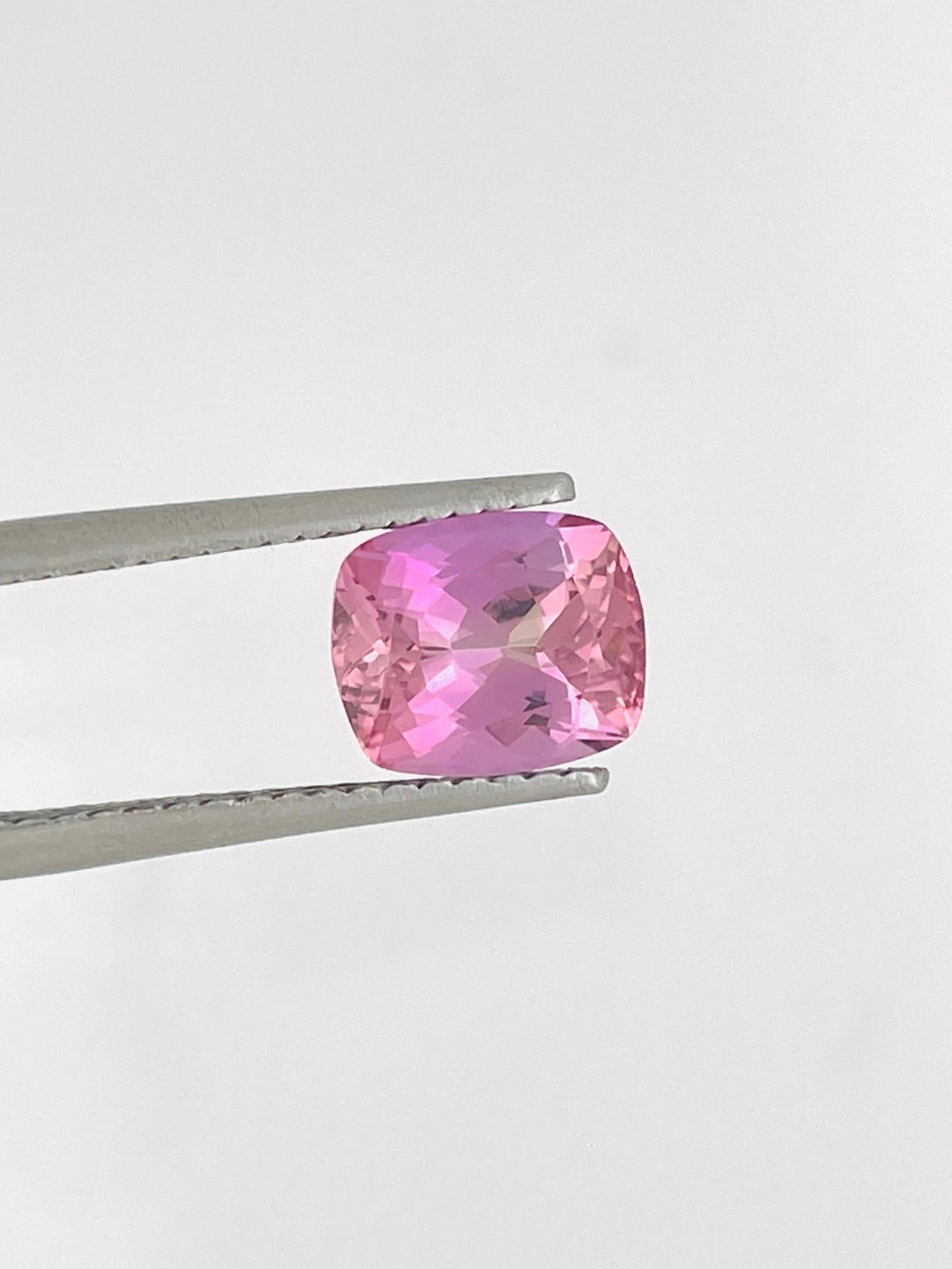 1,91 Ct GIA Zertifikat Natürlicher rosa Tansanit Zoisit Unerhitzt Kissenform (Kissenschliff) im Angebot