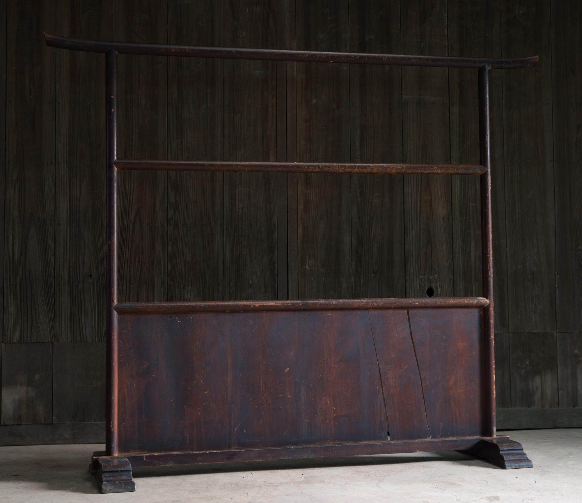 Organique 1910-30s Japanese antique large Kimono display rack room divider wabi sabi decor en vente