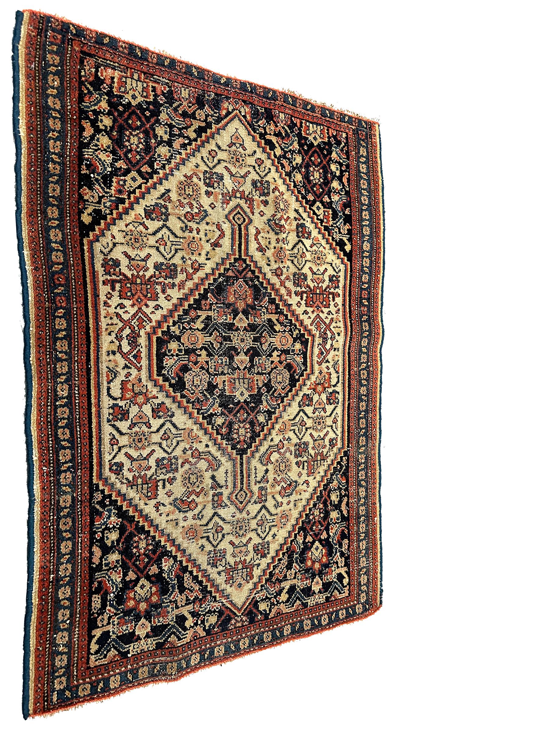 1910 Antiker Senneh-Teppich Handgefertigt Geometrisch 2x3 61cm x 92cm (Persisch) im Angebot