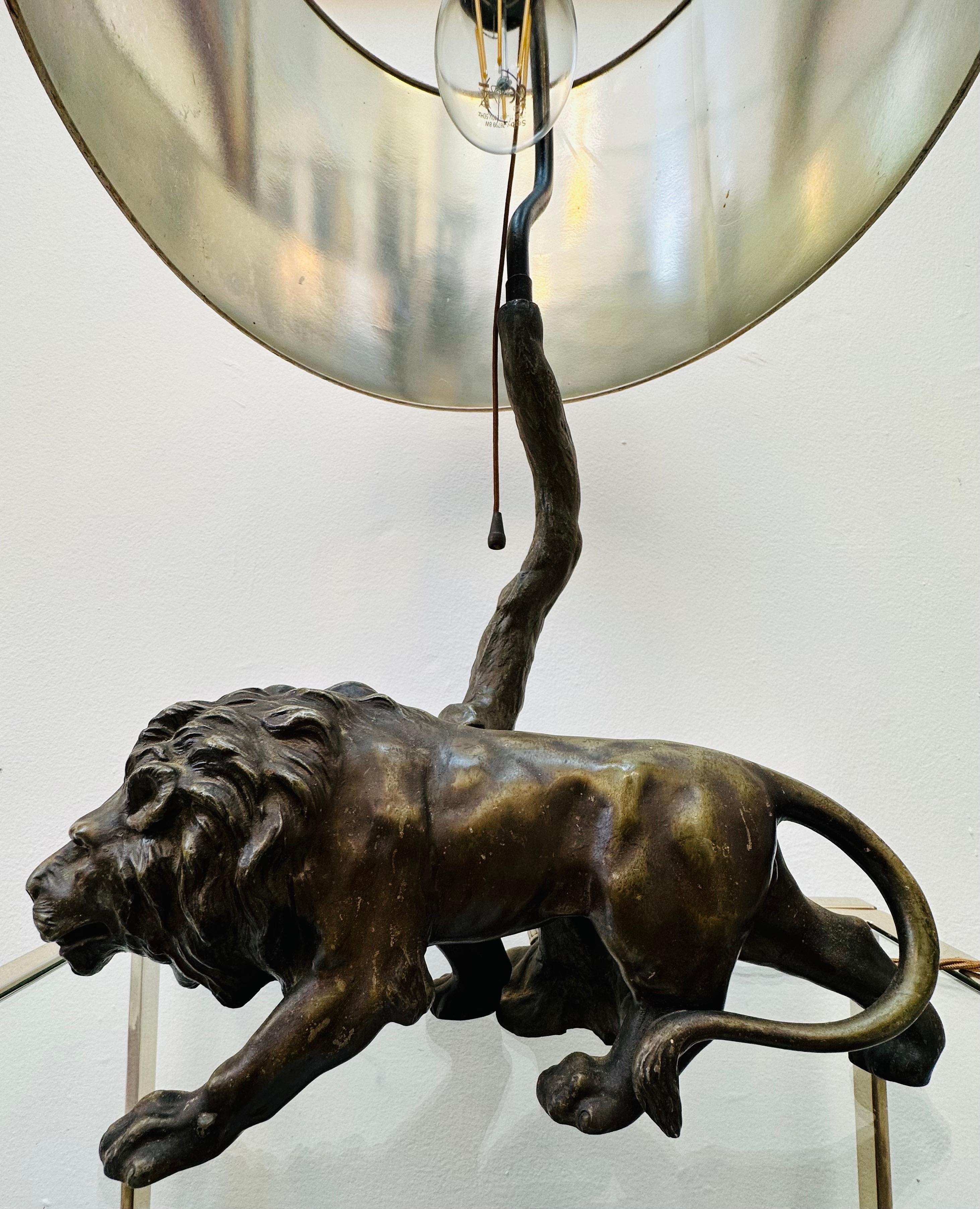 British 1910 Antique Spelter Bronze Effect Prowling Lion Table Lamp Inc Original Shade For Sale