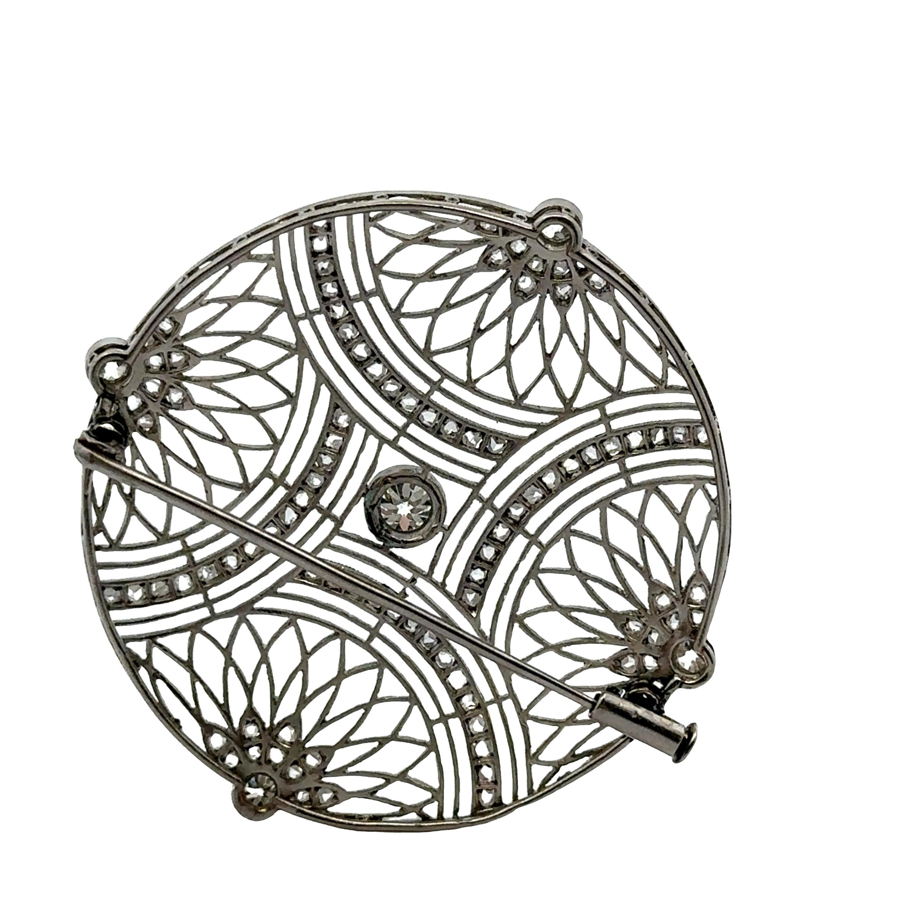 1910 Art Deco filigrane Brosche aus Platin mit Diamanten im Angebot 1