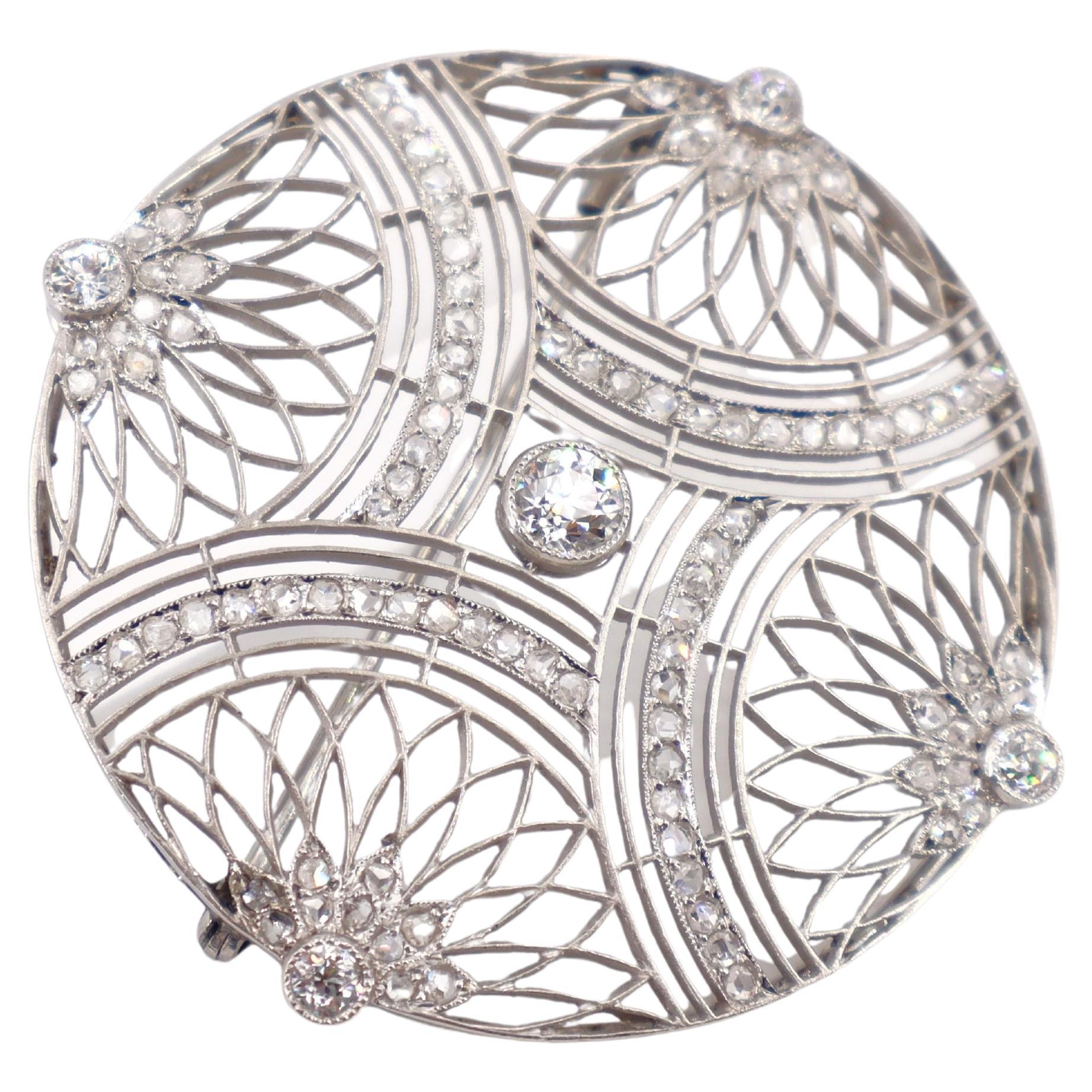 1910 Art Deco filigrane Brosche aus Platin mit Diamanten