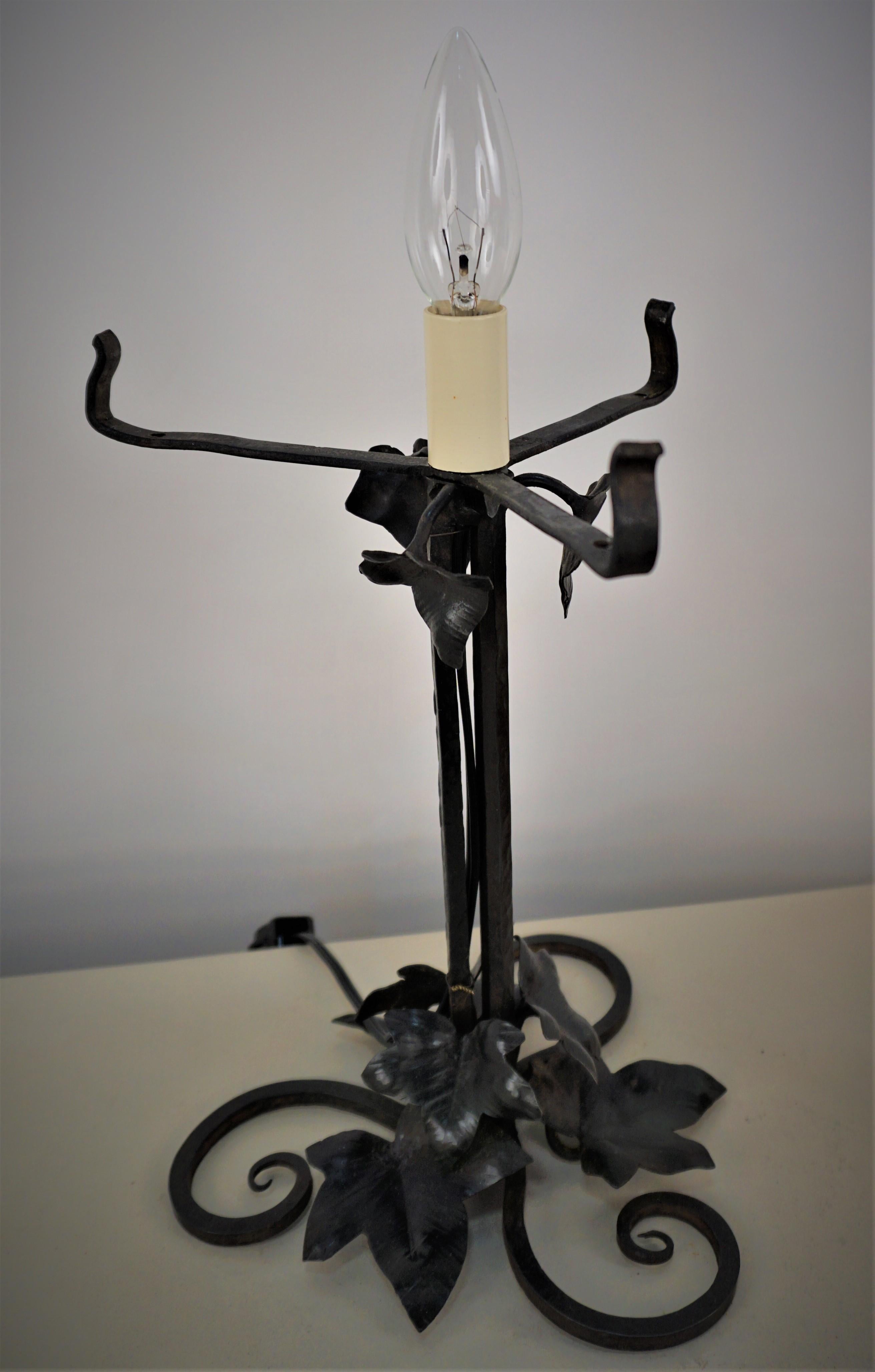 1910 Art Nouveau Cameo Glass Handmade Iron Base Table Lamp 7
