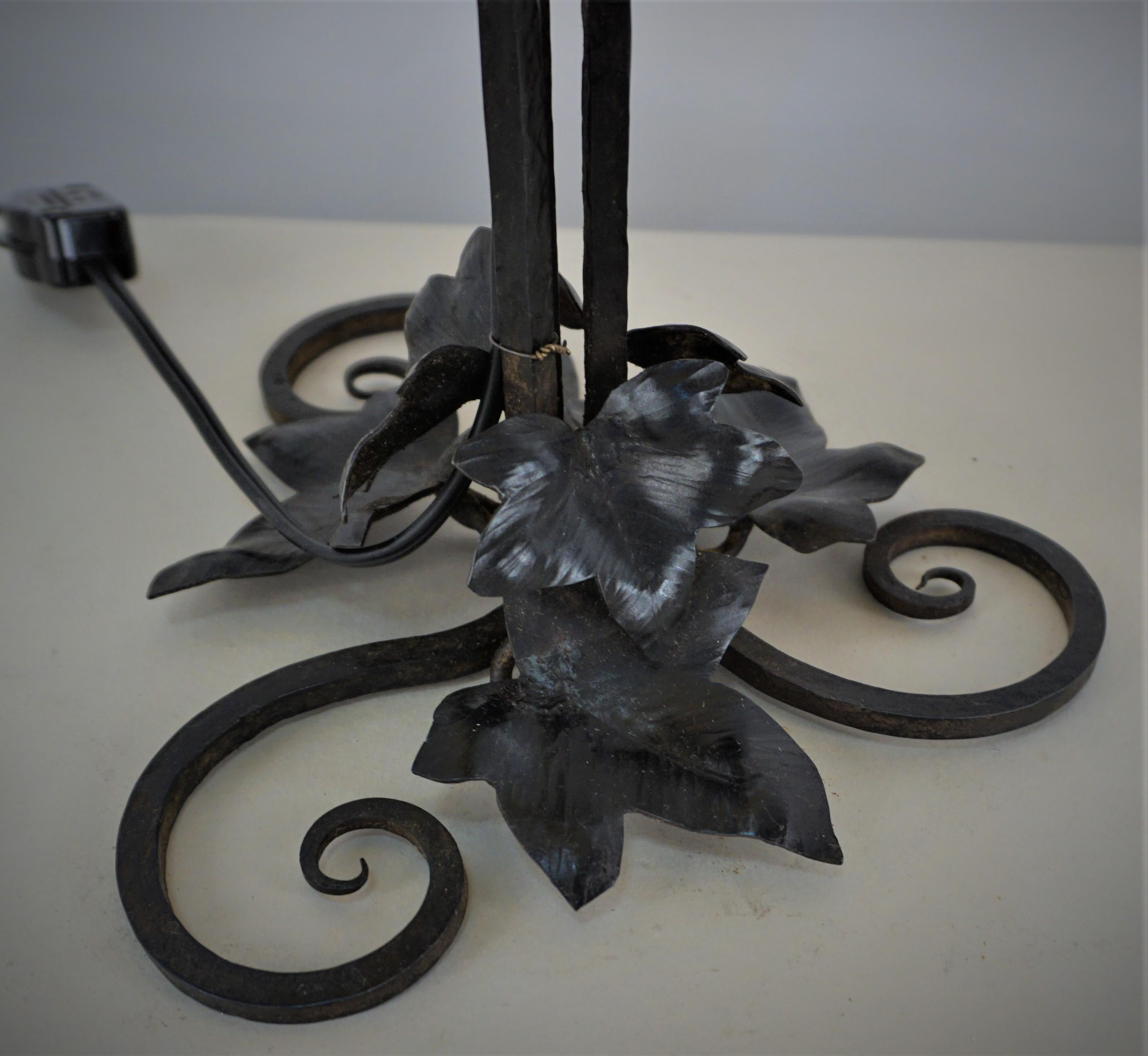 1910 Art Nouveau Cameo Glass Handmade Iron Base Table Lamp 2