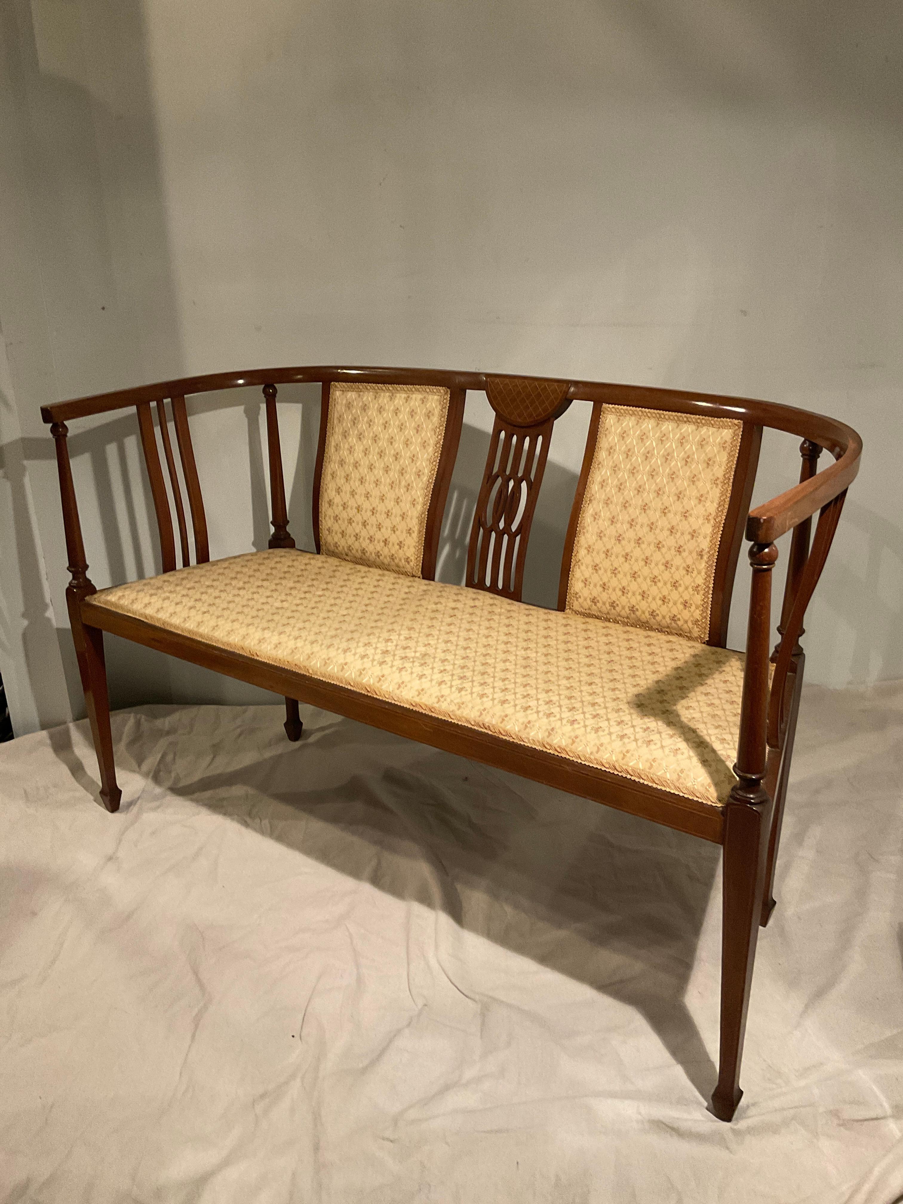 1910 Art Nouveau Inlaid Settee In Good Condition For Sale In Tarrytown, NY