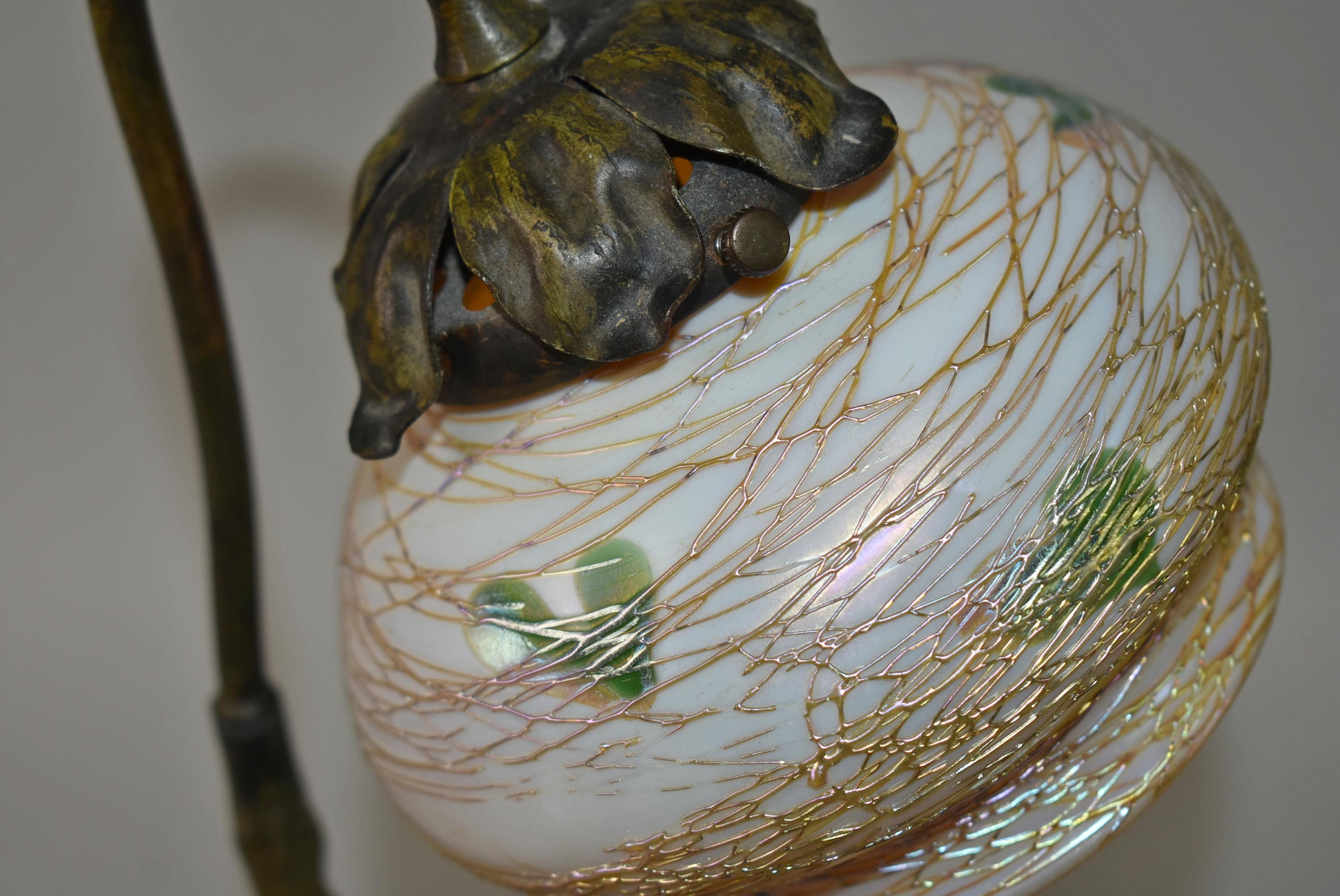 Art Glass 1910 Art Nouveau P. Rigual Lily Pad Motif Boudoir Lamp, 13