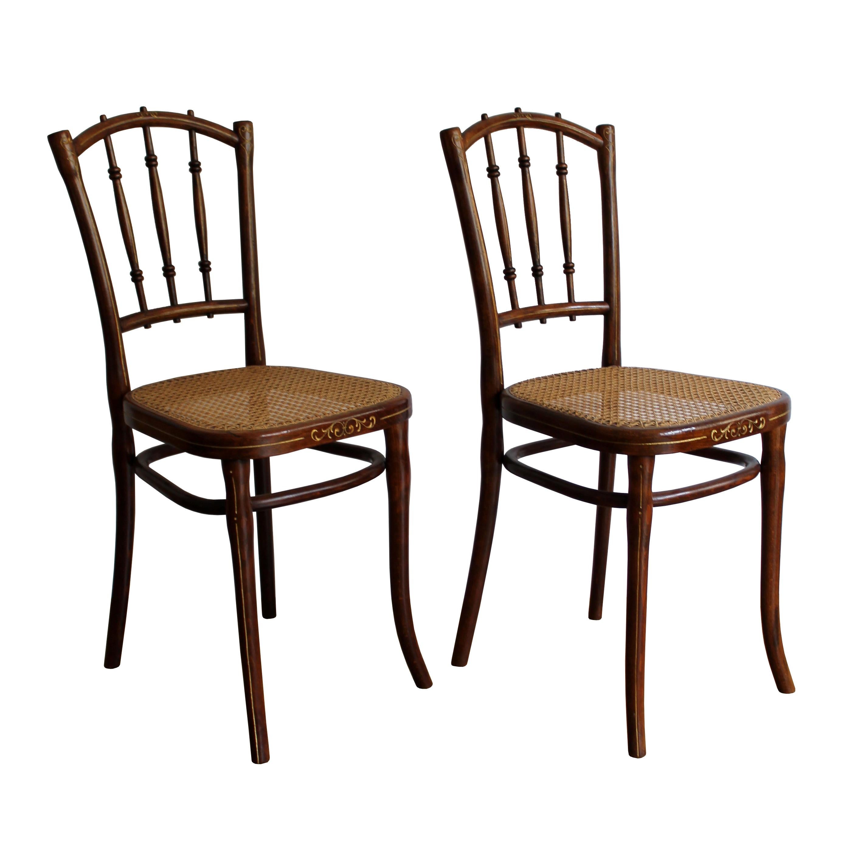 1910 Art Nouveau Pair of Dining Chairs by Thonet Austria For Sale