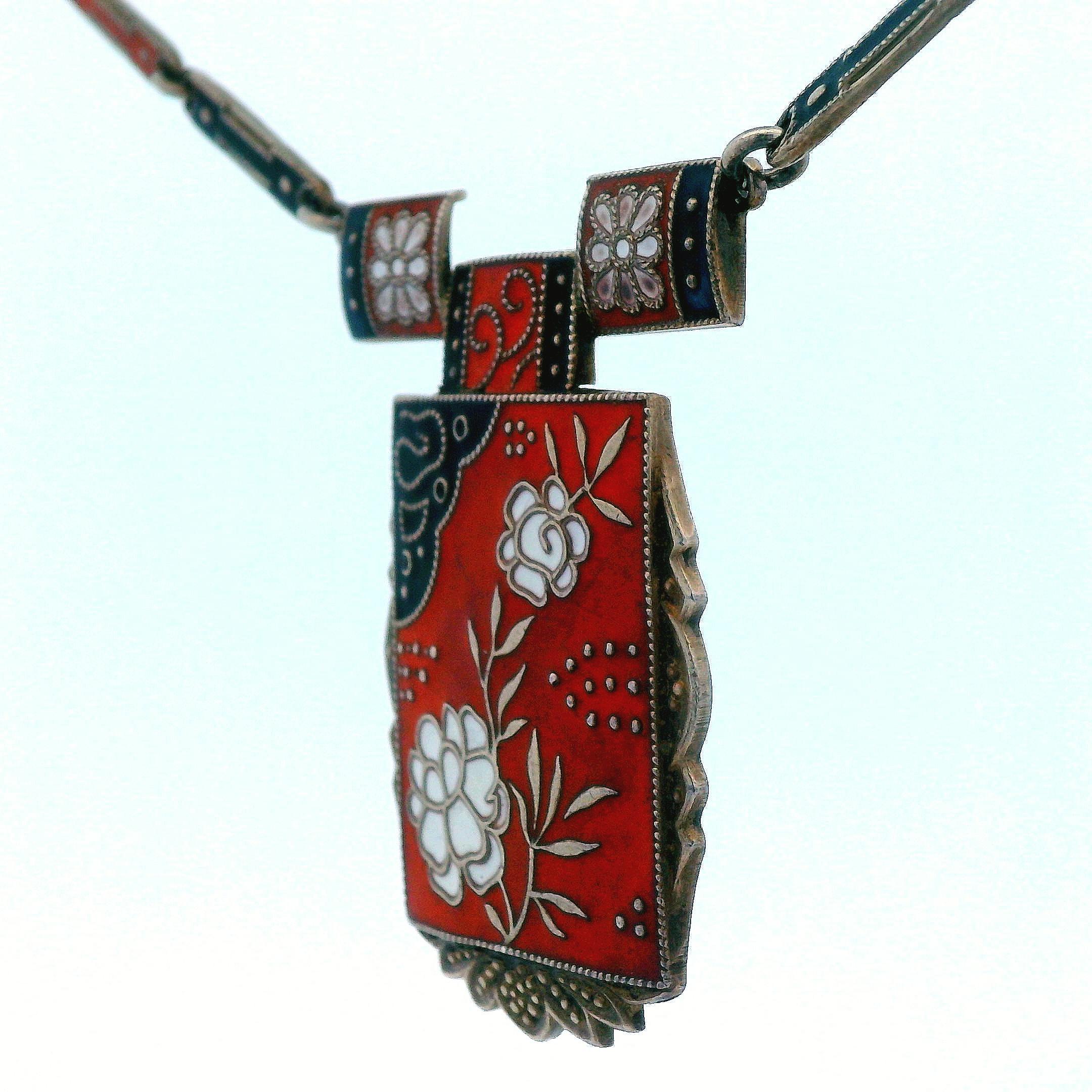 Theodore Farner 1910 Art Noveau Red, Black, White Enamel SS Necklace In Good Condition For Sale In Lexington, KY