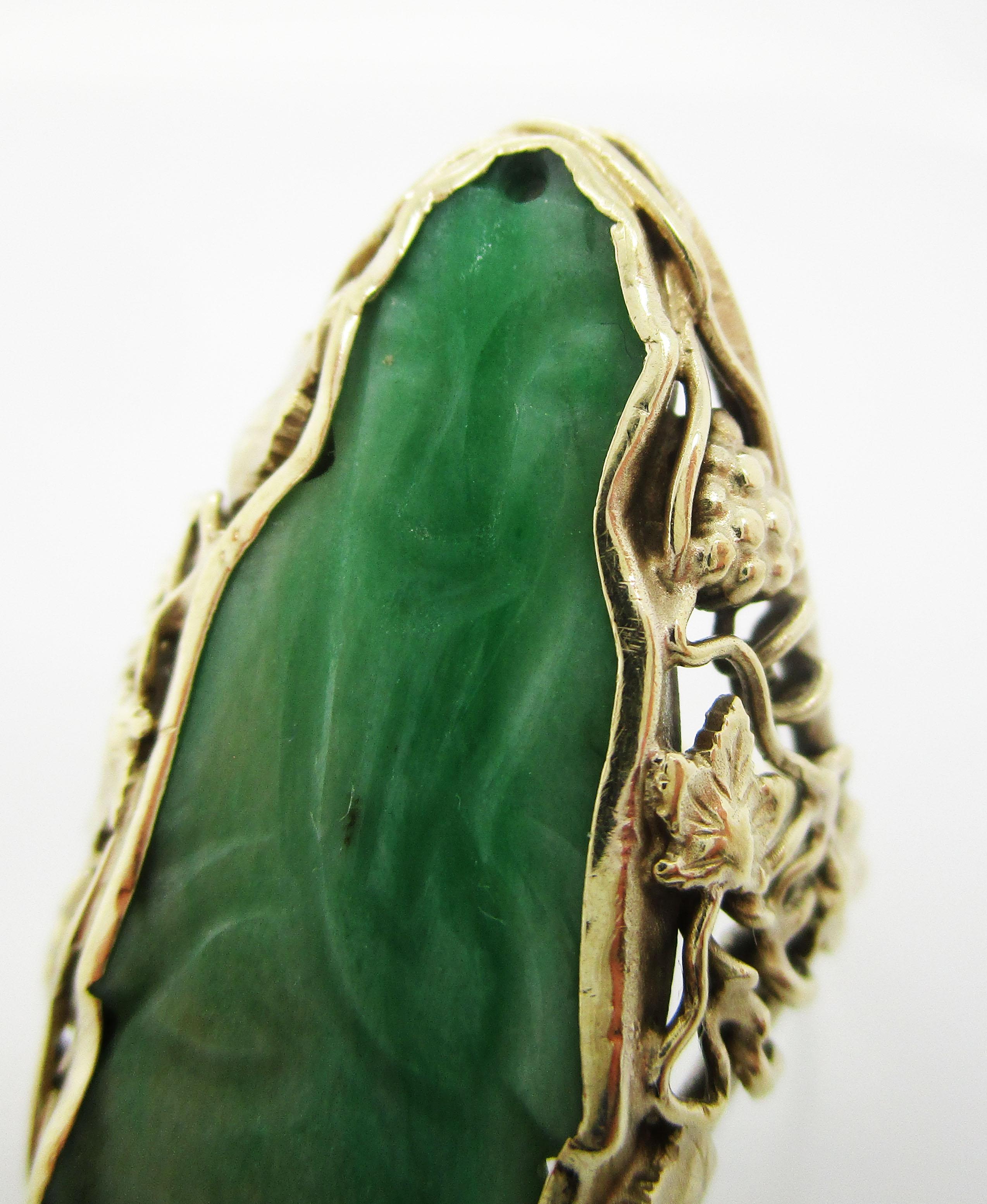 1910 Arts & Crafts 14k Green Gold Carved Jade Statement Ring For Sale 3