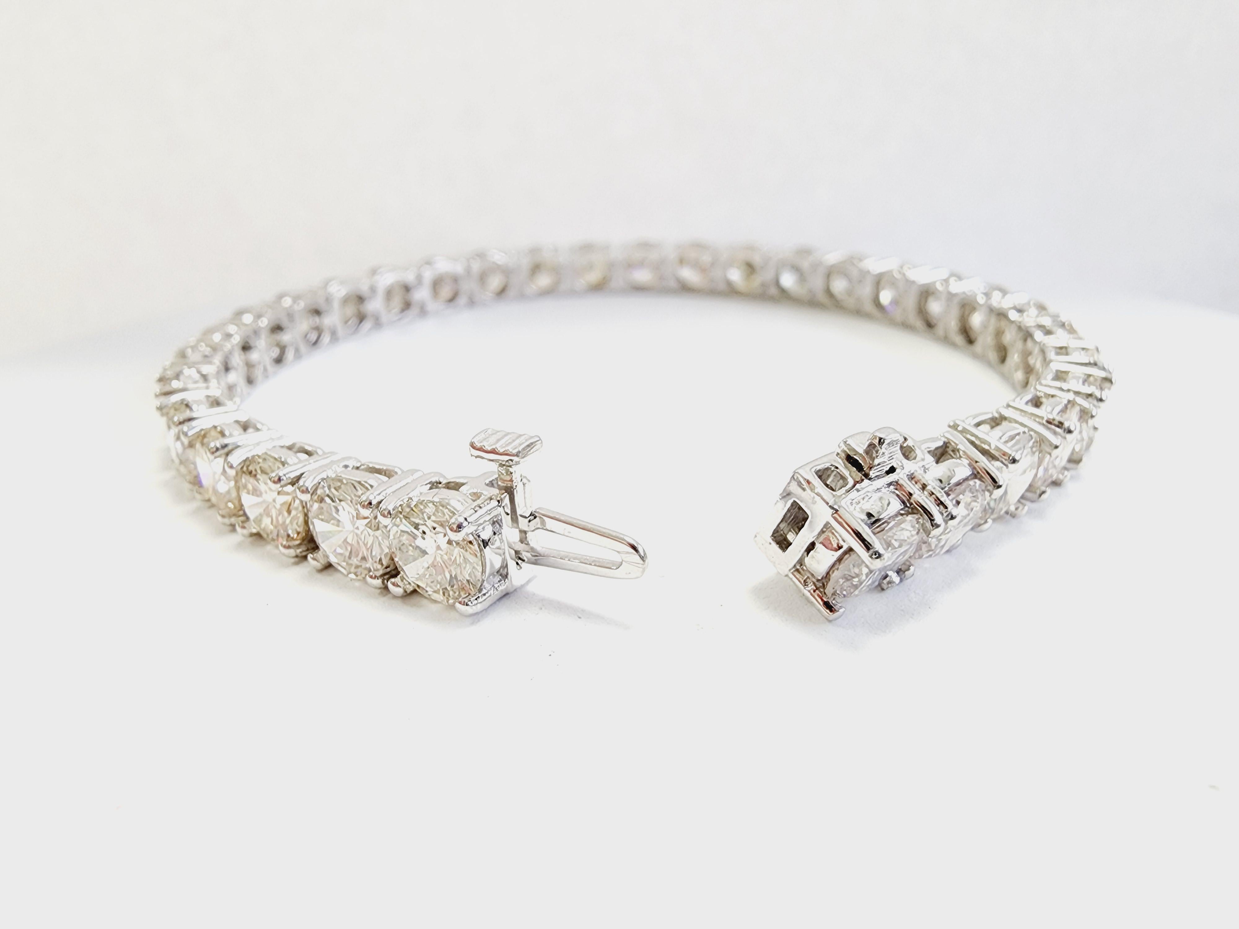 Round Cut 19.10 Carat Natural Diamond Tennis Bracelet in 14K White Gold