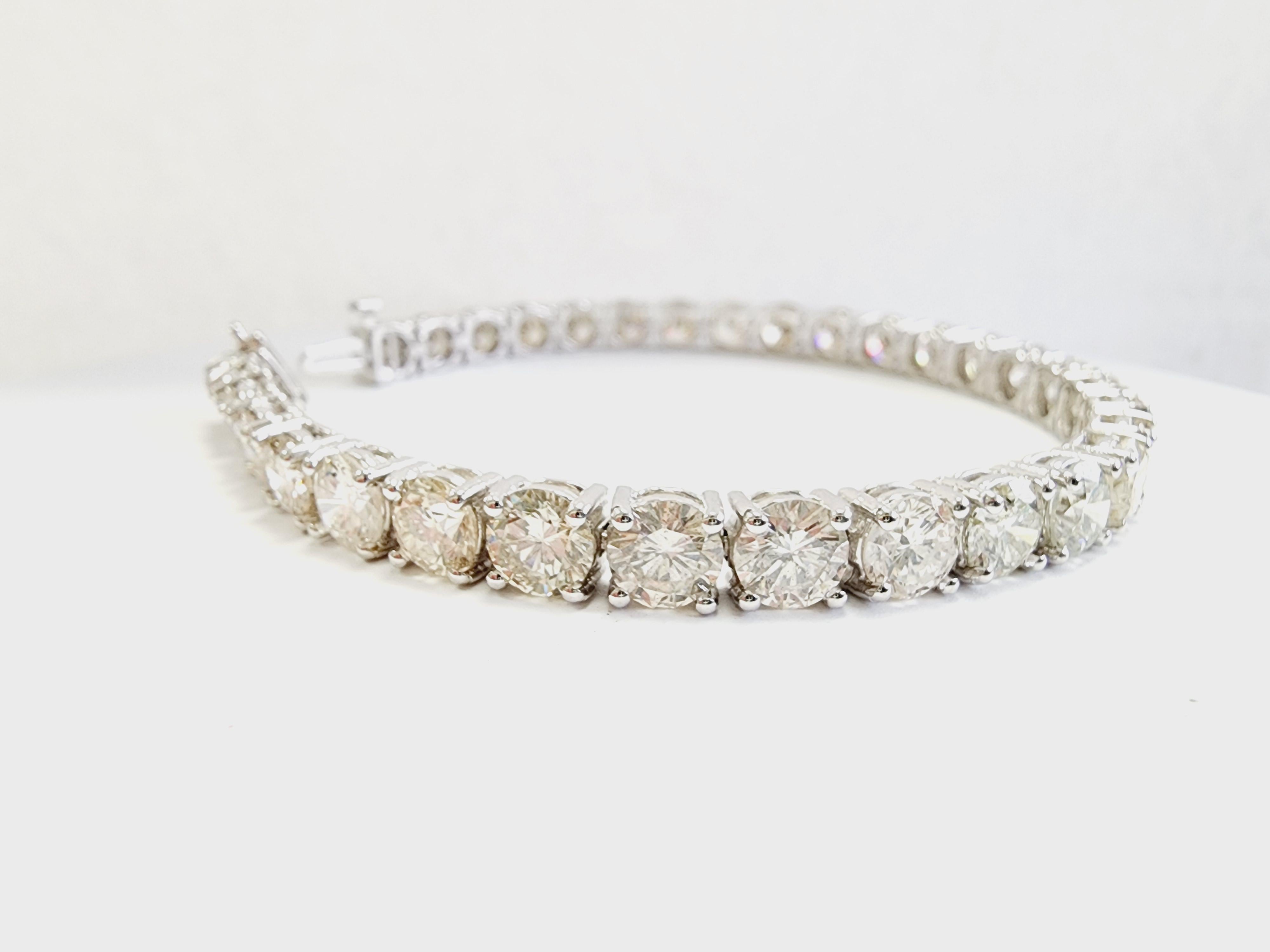 Women's or Men's 19.10 Carat Natural Diamond Tennis Bracelet in 14K White Gold