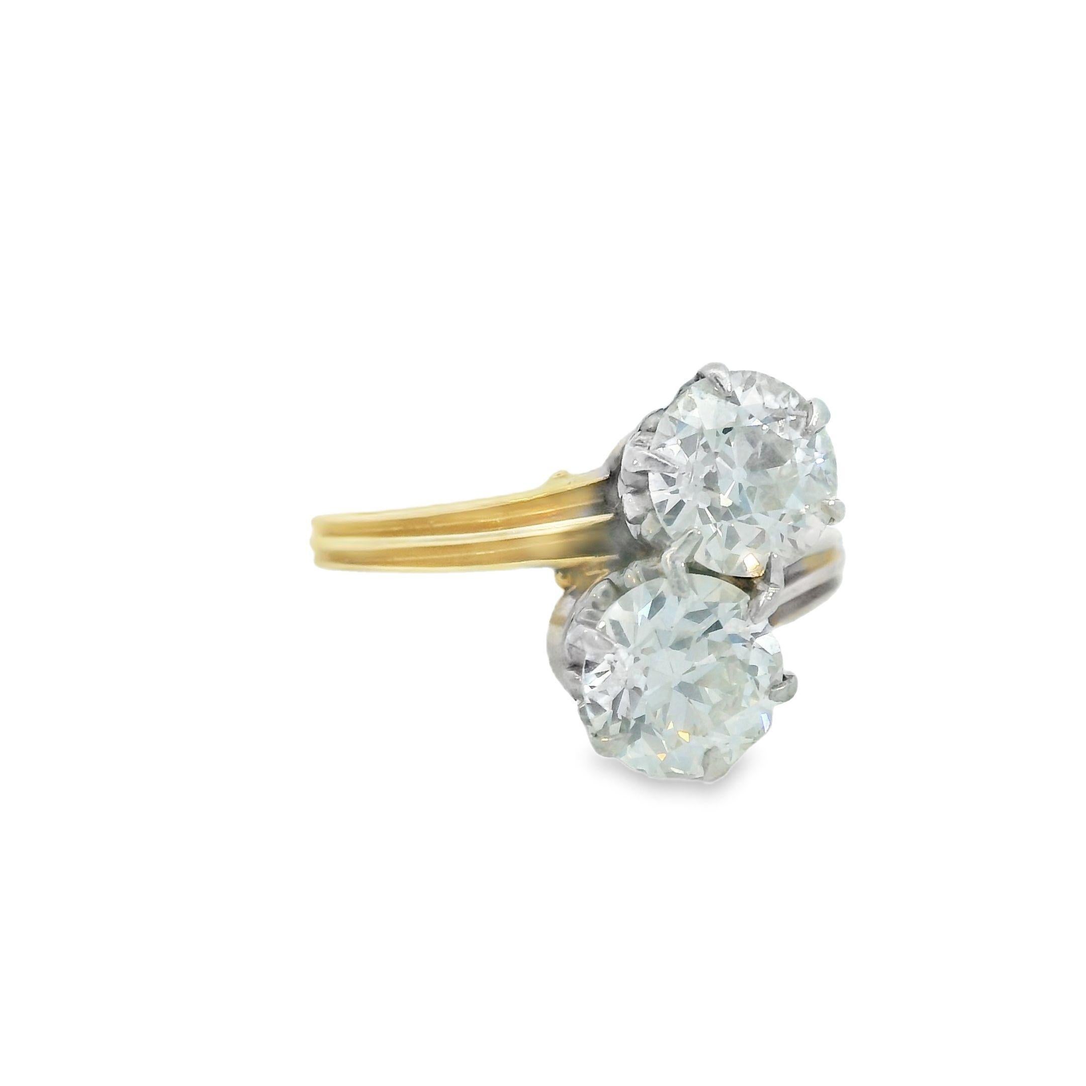 1910 Edwardian 14k Yellow and Platinum Gold Toi et Moi 2 Carat Diamond Ring For Sale 2