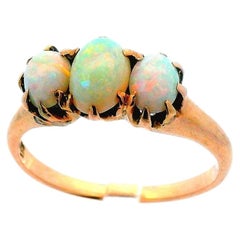 1910 Edwardian 14K Gelbgold und Opal 3 Stein Ring