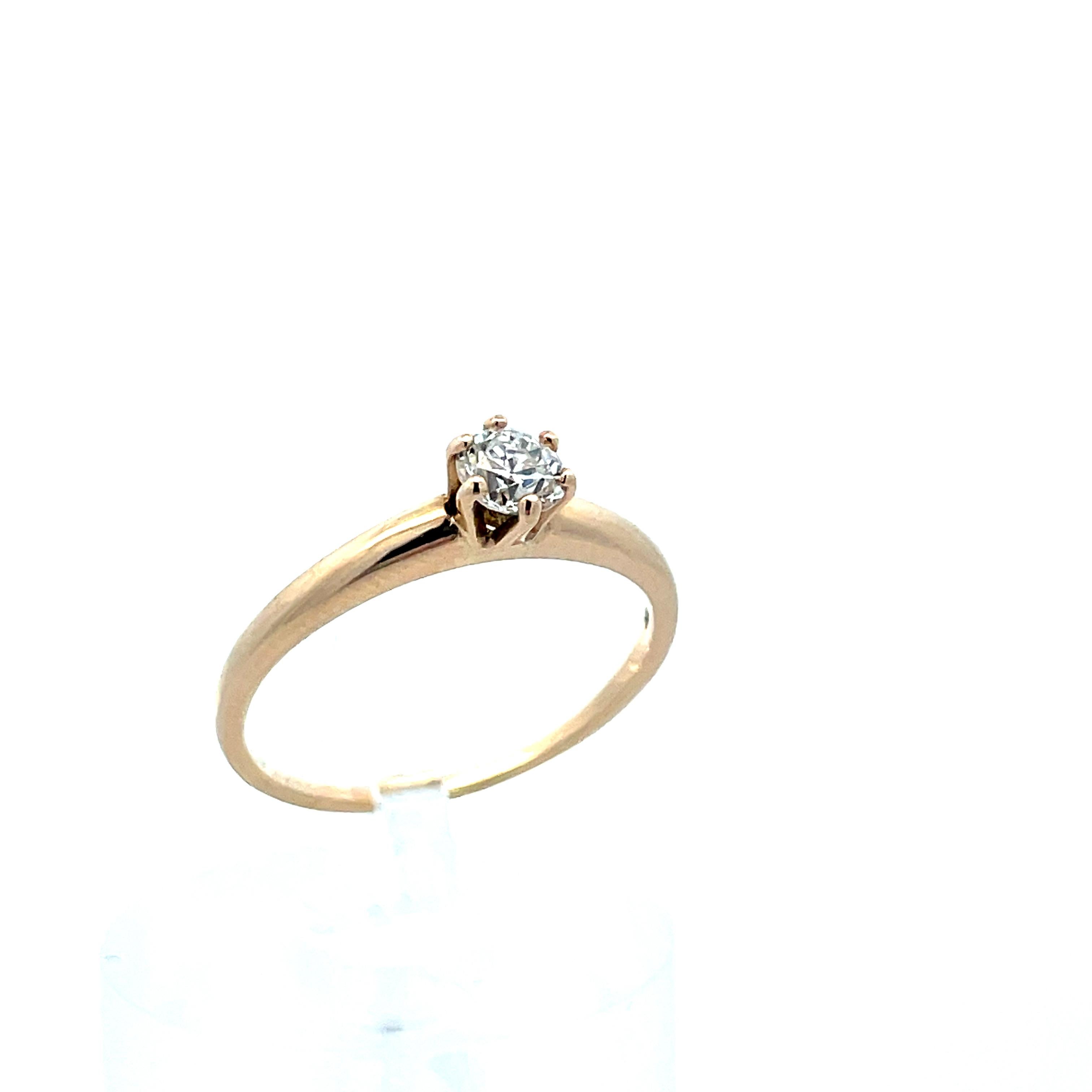 1910 Edwardian 14K Yellow Gold Diamond Solitaire Ring Signed Marshall Field  In Excellent Condition For Sale In Lexington, KY