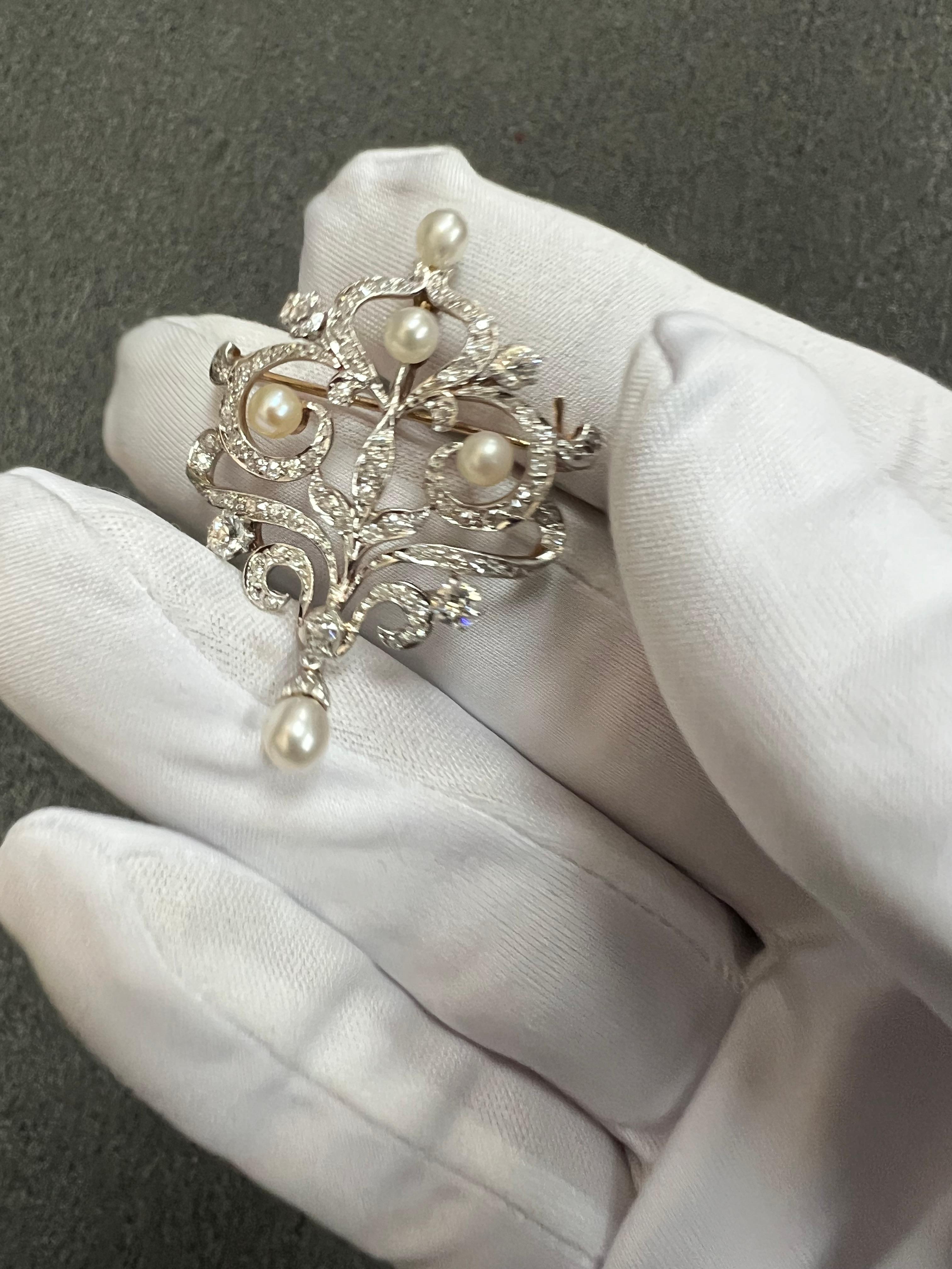 Spilla con diamante e perla del 1910 Edwardiana Ciondolo in oro e platino in vendita 7