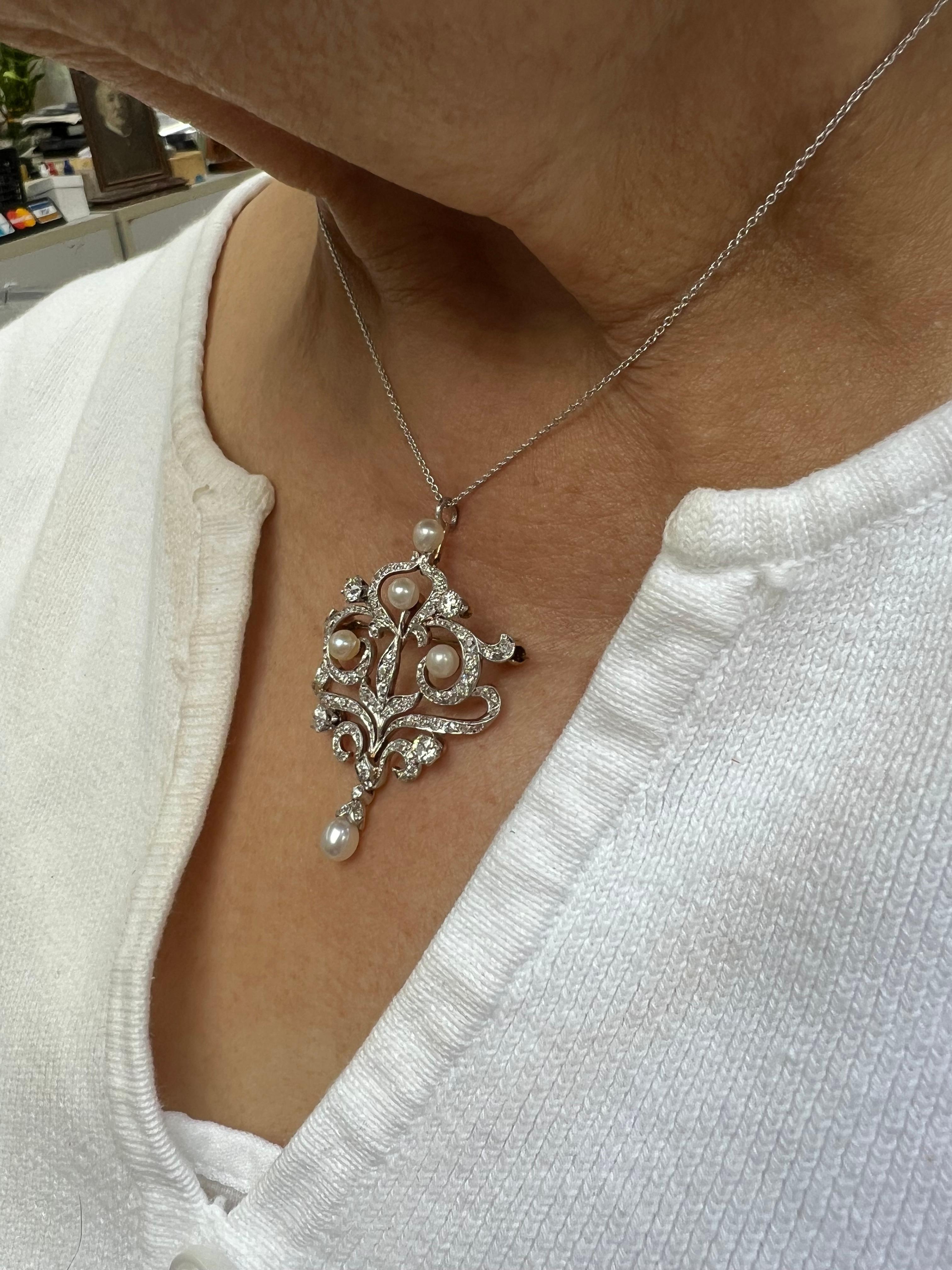 Taglio vecchia miniera Spilla con diamante e perla del 1910 Edwardiana Ciondolo in oro e platino in vendita
