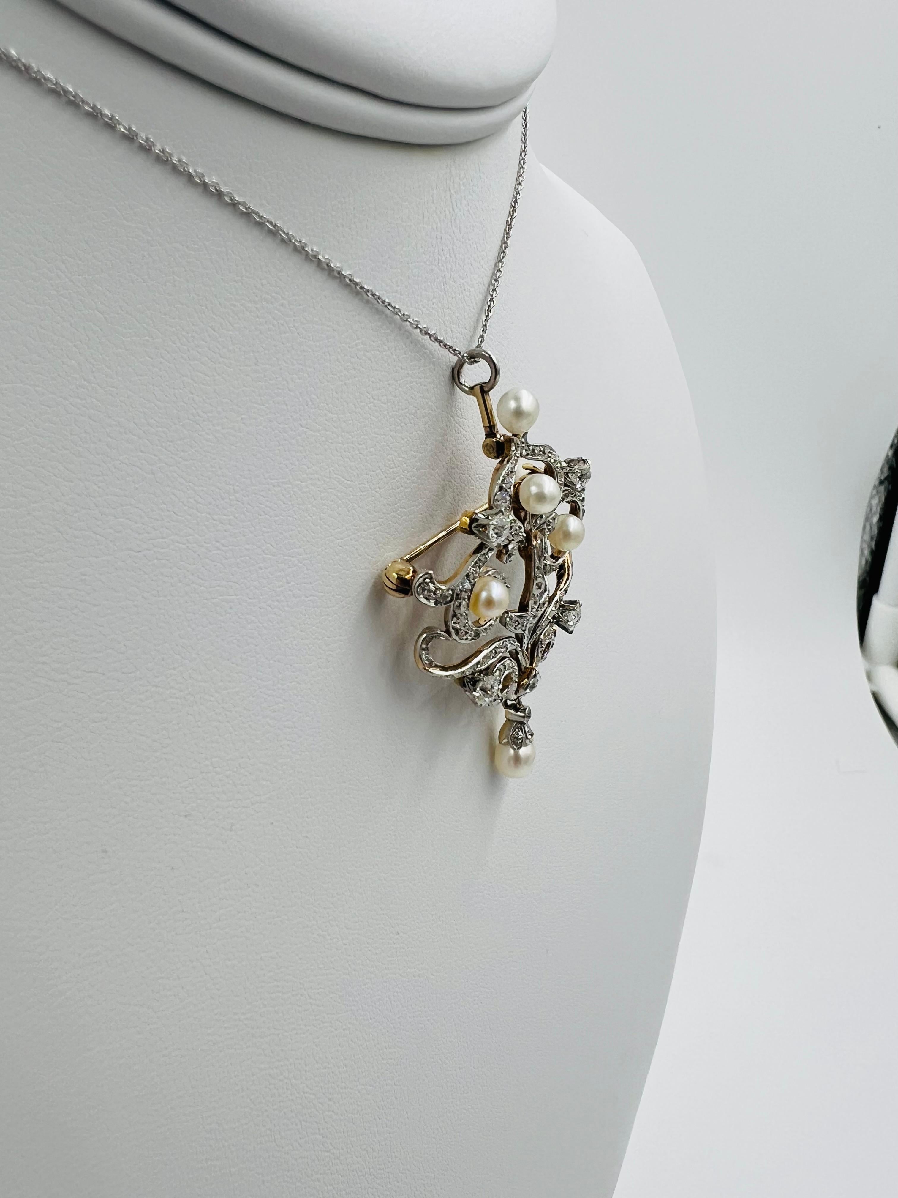 da uomo o donna Spilla con diamante e perla del 1910 Edwardiana Ciondolo in oro e platino in vendita