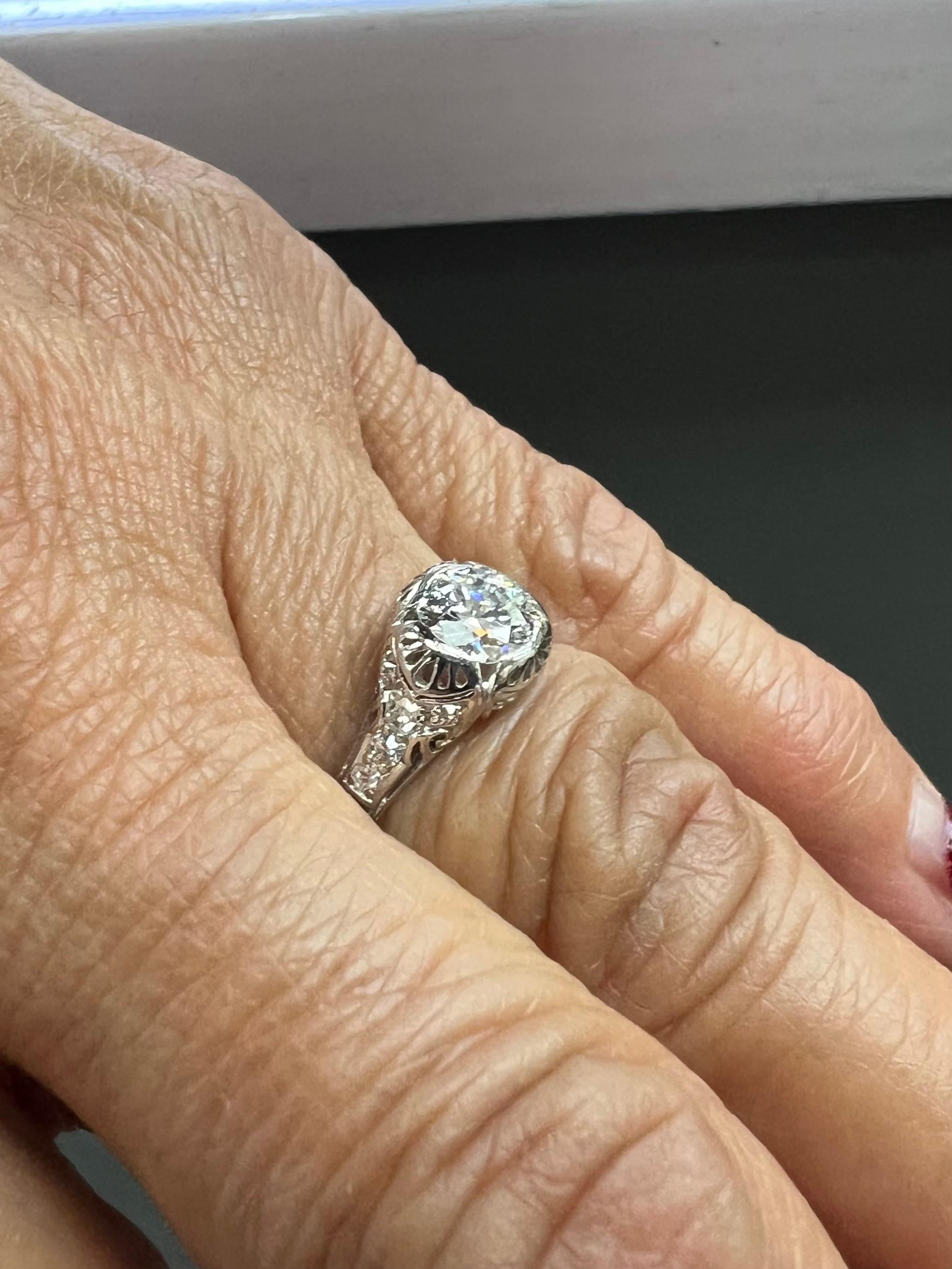 Édouardien Bague de fiançailles édouardienne de 1910 en platine avec diamant européen ancien en vente