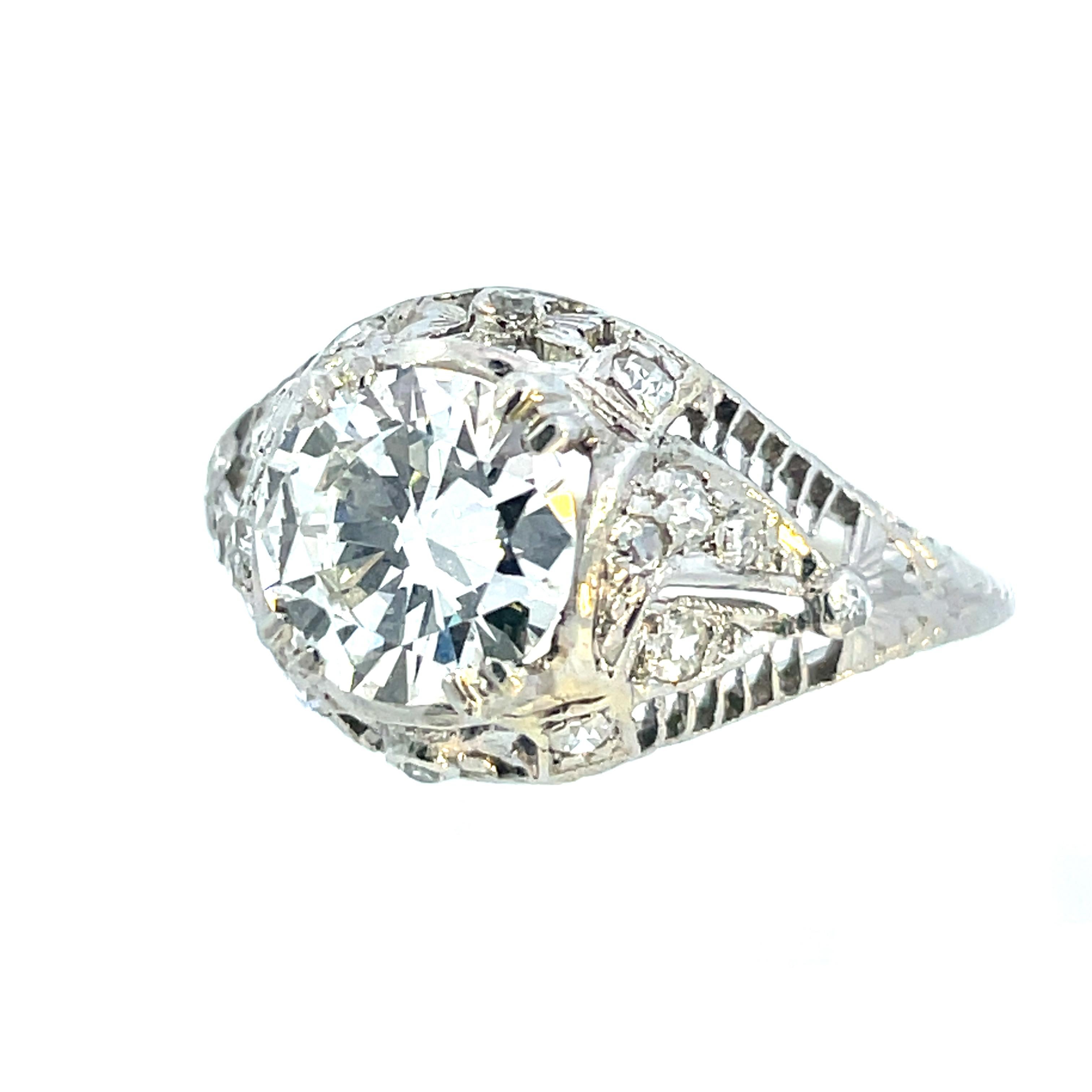 1910 Edwardian Platinum Filigree Ring with Round and European Cut Diamonds  For Sale 1