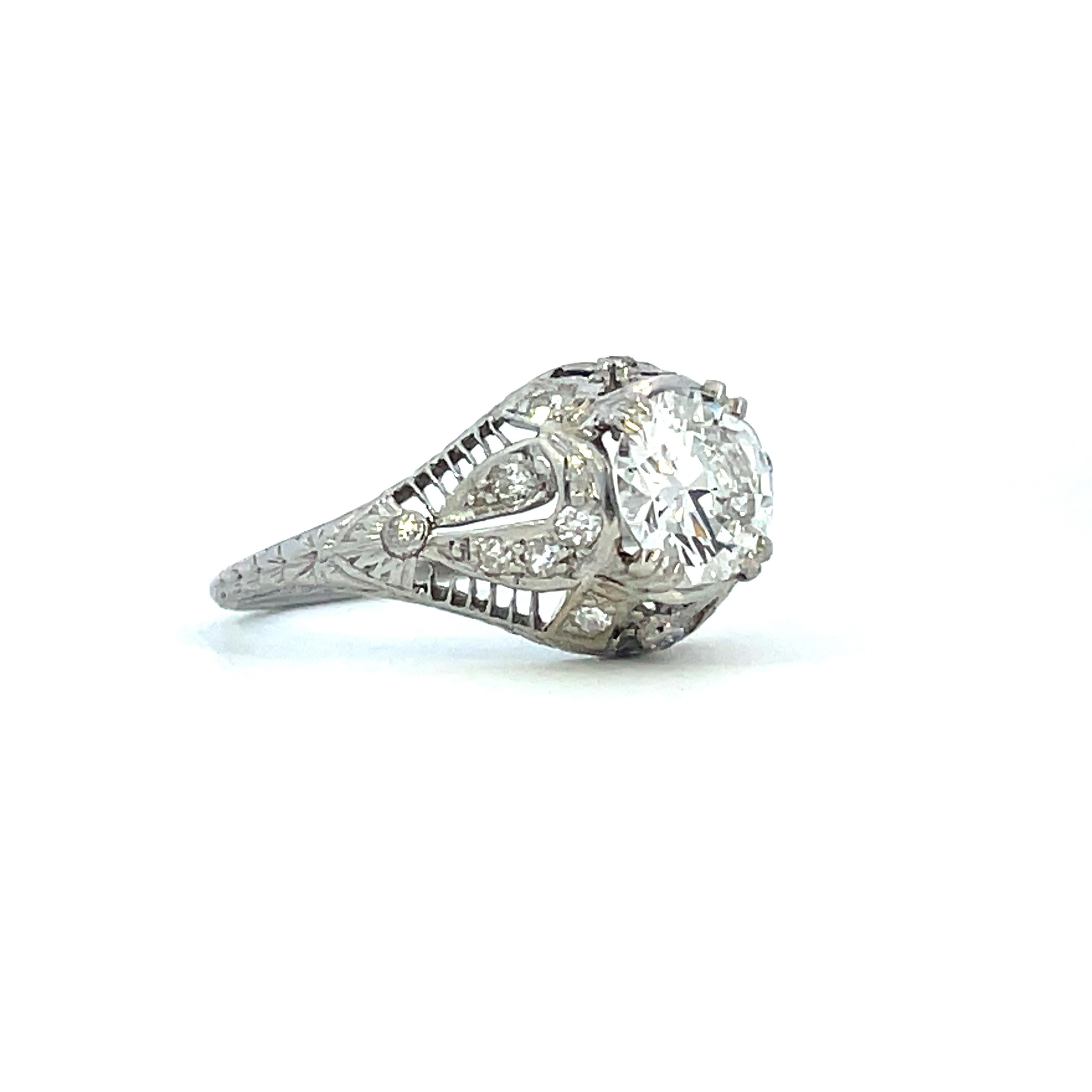 1910 Edwardian Platinum Filigree Ring with Round and European Cut Diamonds  For Sale 3