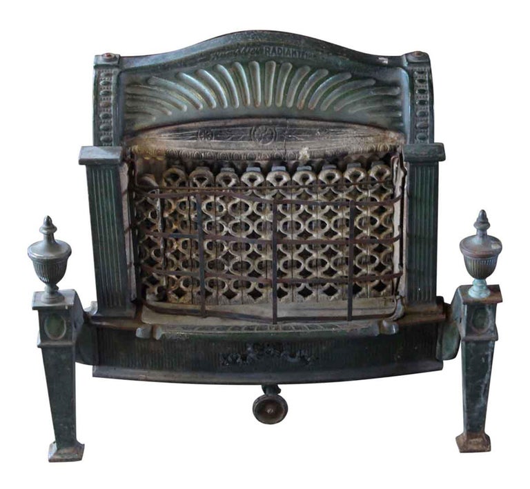 1910 Federal Style Cast Iron Gas Fireplace Insert For Sale at 1stDibs