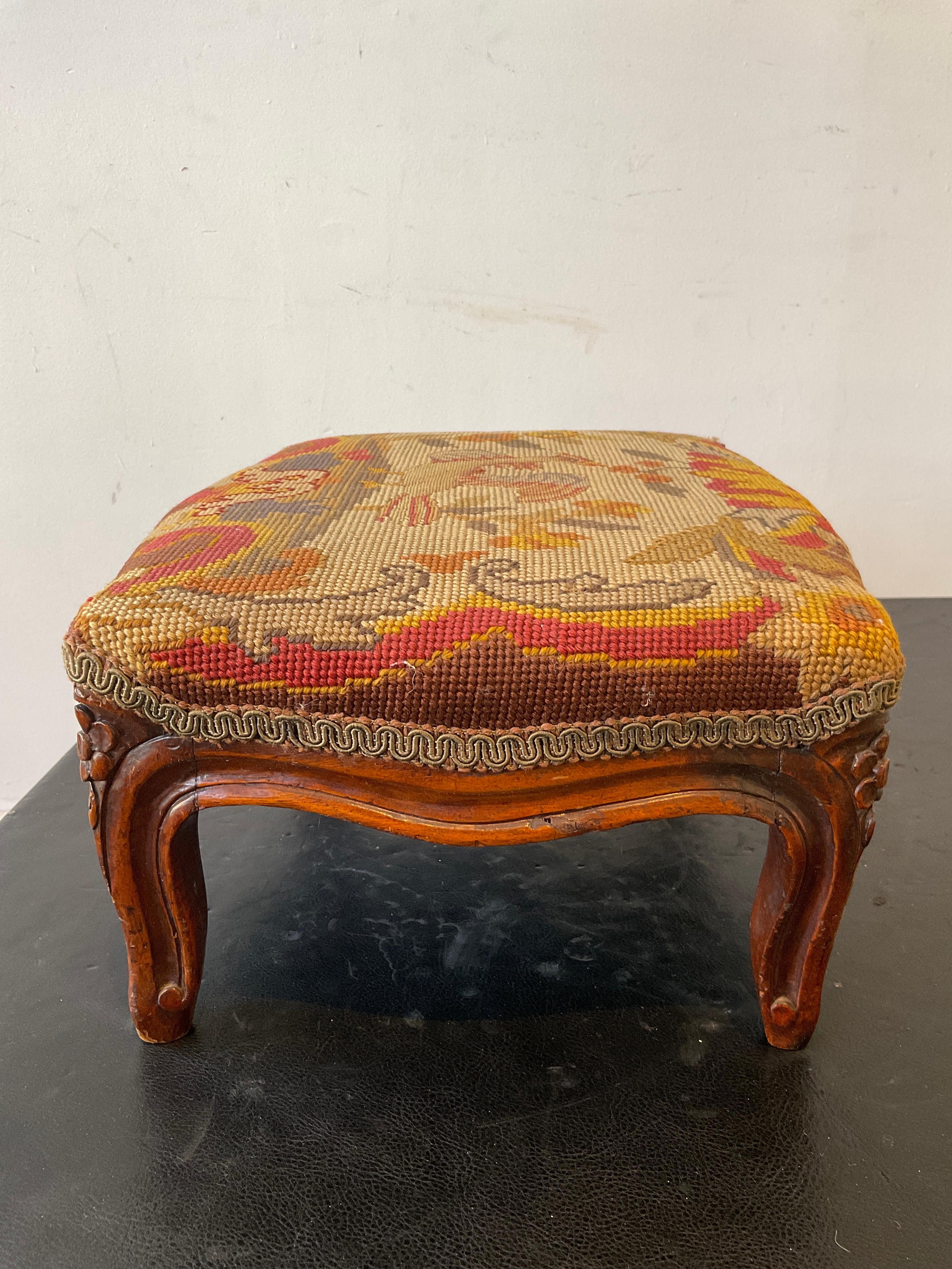 1910 French Hand Carved Wood Footstool with Needlepoint Top For Sale 2