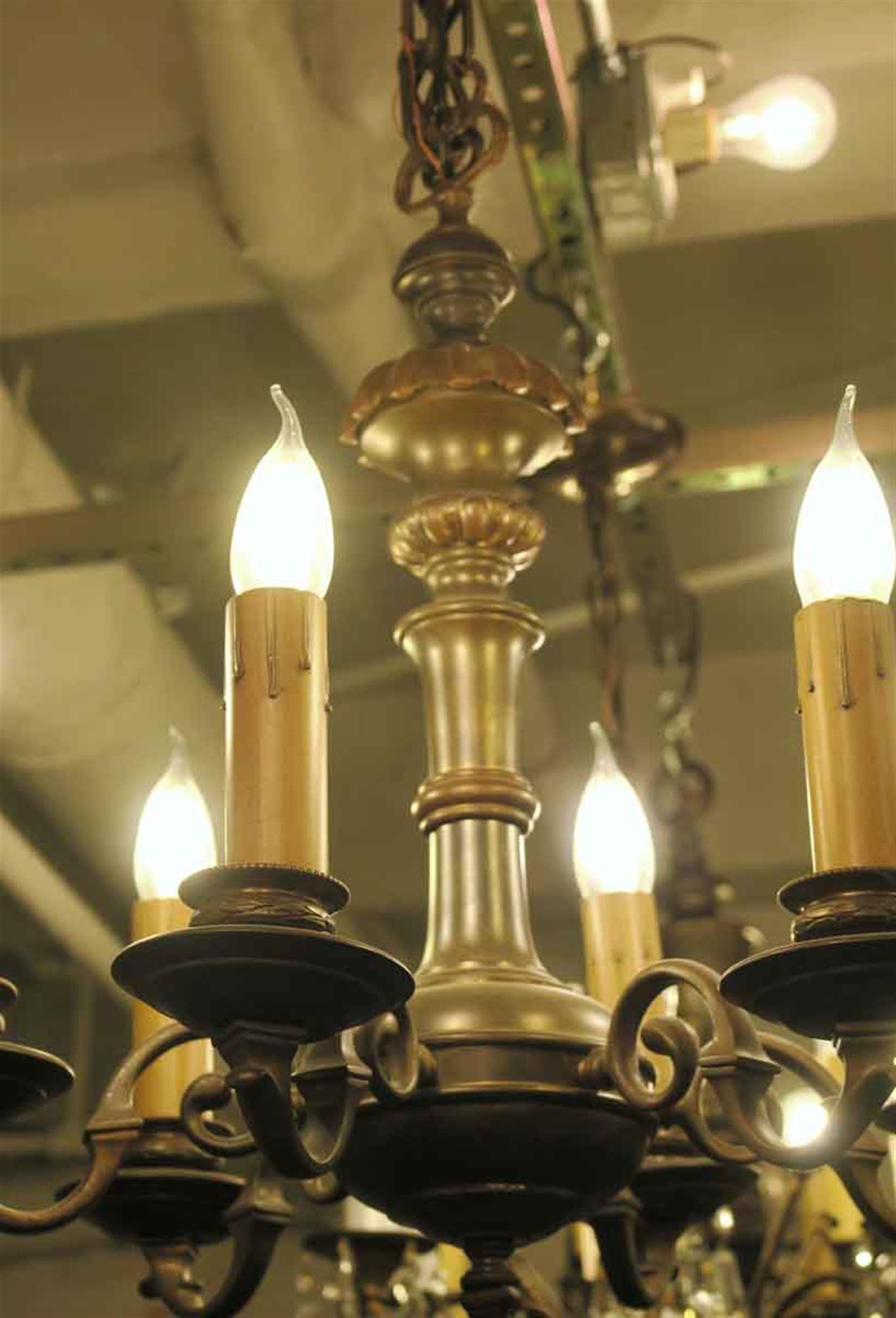 1910 Georgian Style Bronze Chandelier with Six Lights In Good Condition In New York, NY