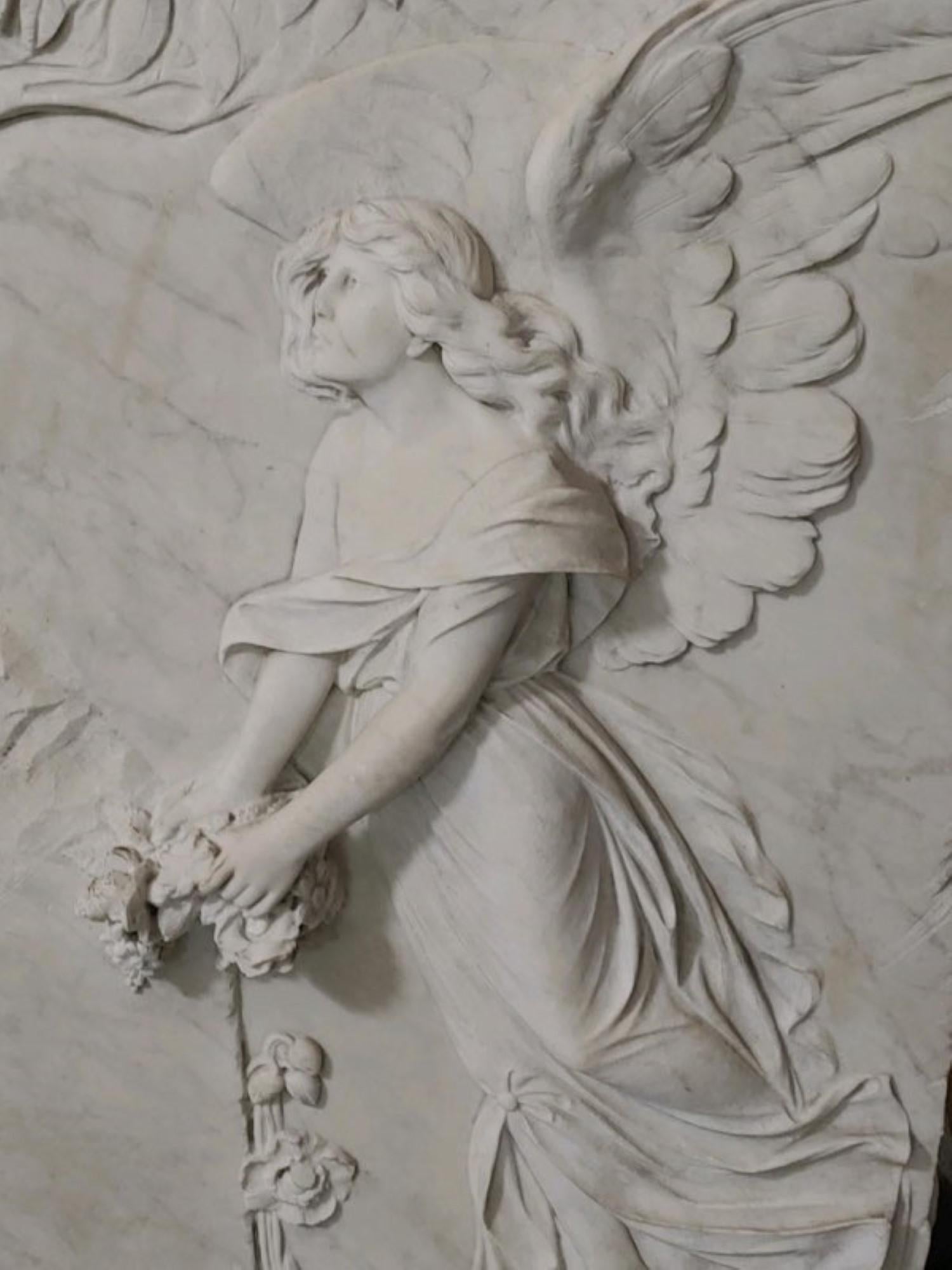 1910 Hand-Carved Marble Angel Wall Plaque Sculpture For Sale 2