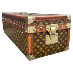 Baúl 1910 Louis Vuitton Encyclopaedia Britannica