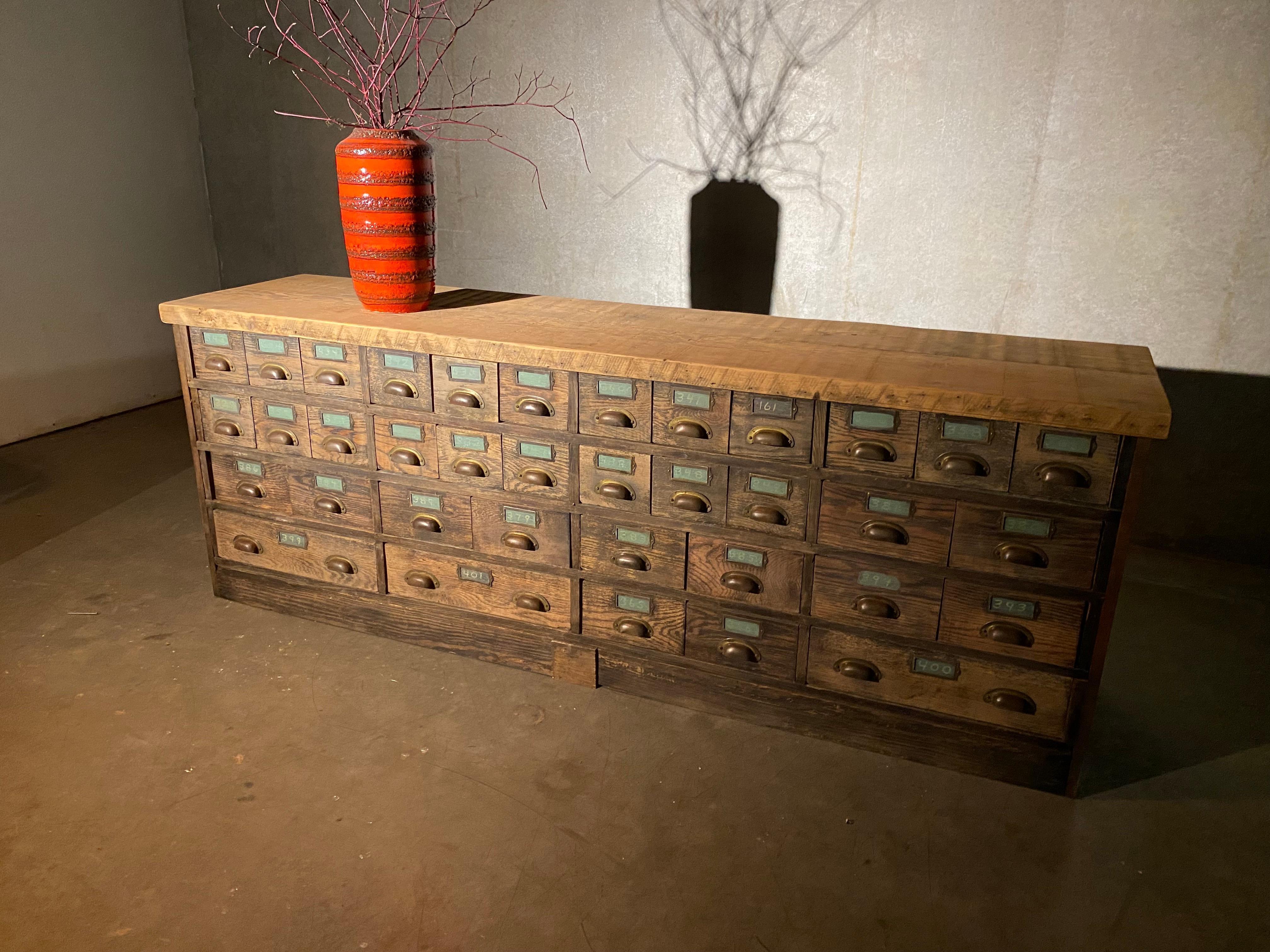 1910 Oak Multi Drawer Apothecary Cabinet In Good Condition In Surrey, BC