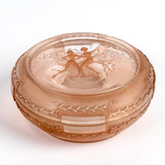 1910 René Lalique Box Fontenay Glass with Pink Sepia Patina