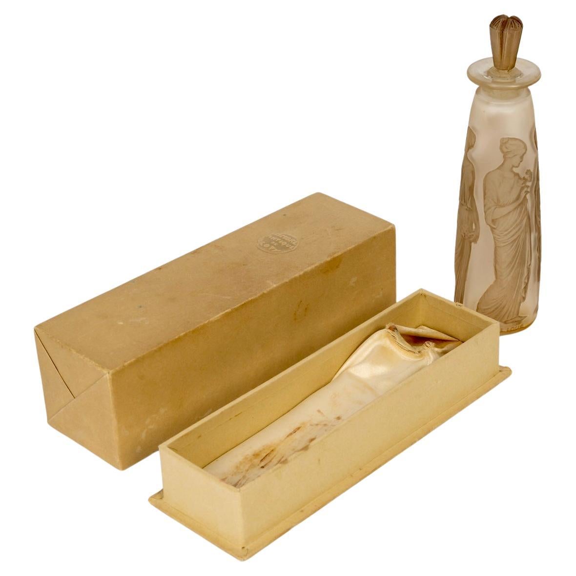 1910 Flacon de parfum René Lalique Ambre Verre Coty Antique Patine Sépia avec boîte en vente